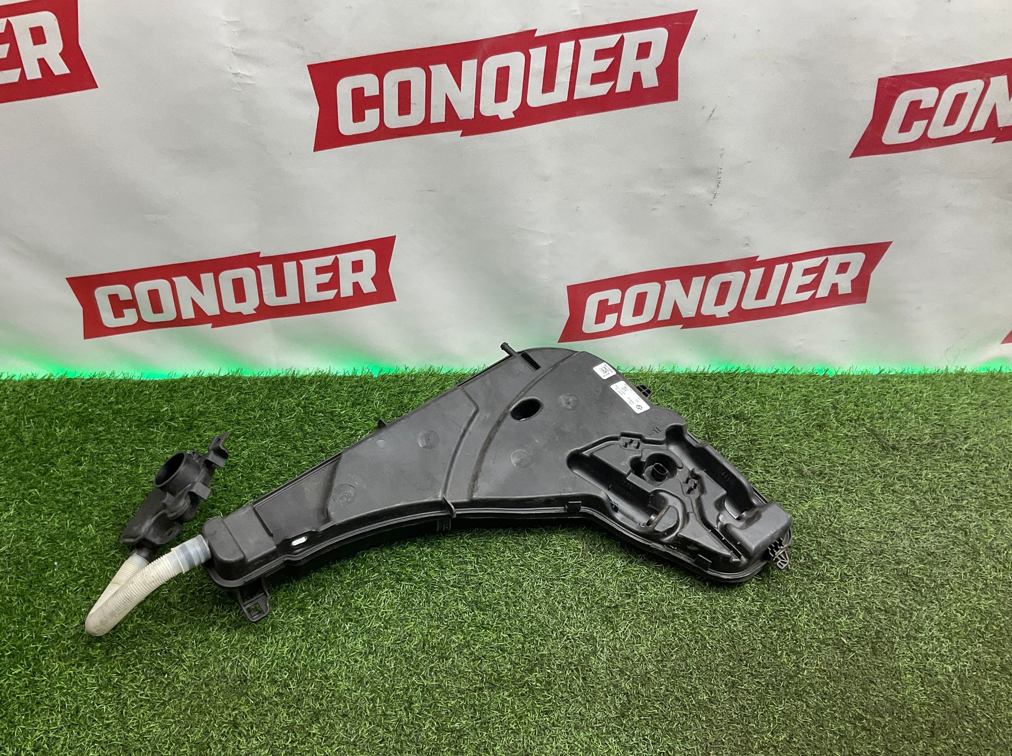 https://ycs.partsauto.market/partsauto-images/thmbs/userImages/h353NjtZg3VDP19b5HMt7LlpbQ93/part/2ca562c4-726f-4d25-bcbf-c44cc38e5ff3_1741770898635.jpg