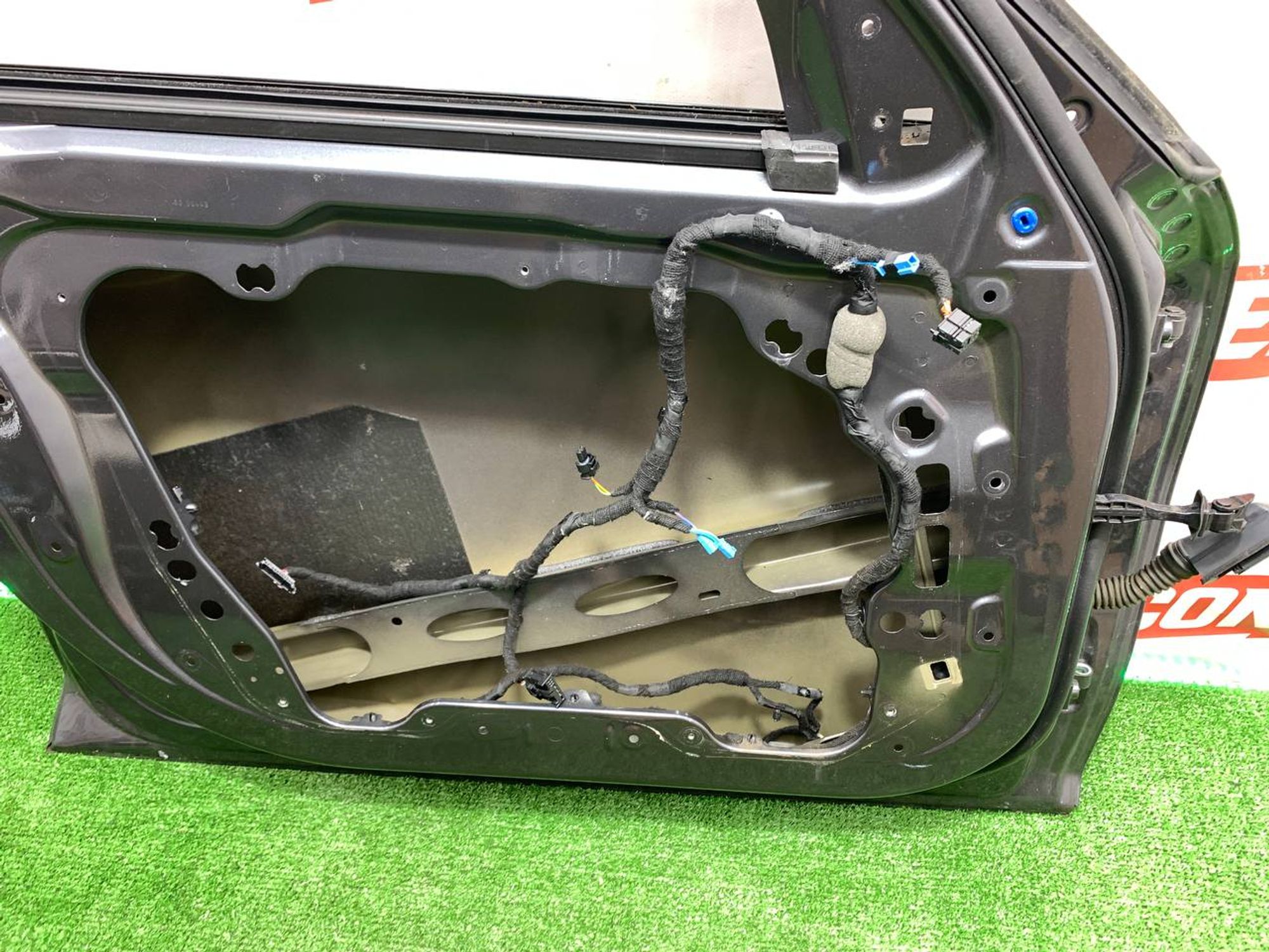 https://ycs.partsauto.market/partsauto-images/thmbs/userImages/h353NjtZg3VDP19b5HMt7LlpbQ93/part/2d28c3f8-aa87-4e84-b57b-842535d97db4_1719567058372.jpg