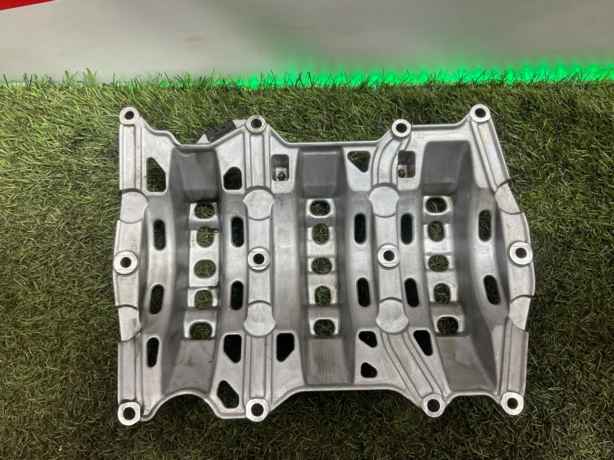 Маслоотражатель 2.0 AJ200 Land Rover Defender II L663 2022, 8000 рублей, Москва