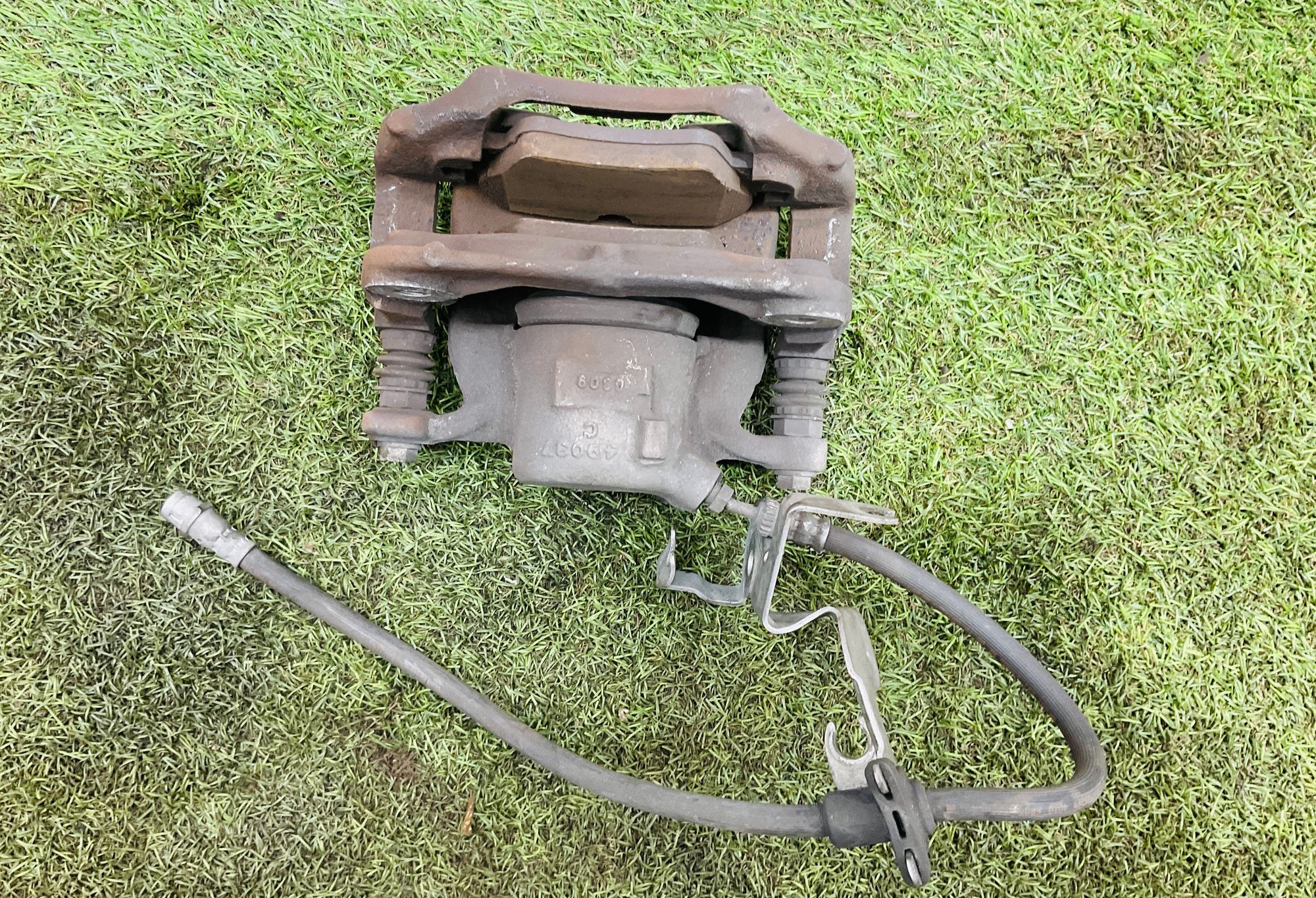 Суппорт тормозной передний правый BMW 5 серия, G30/G31, 4000 рублей, Москва