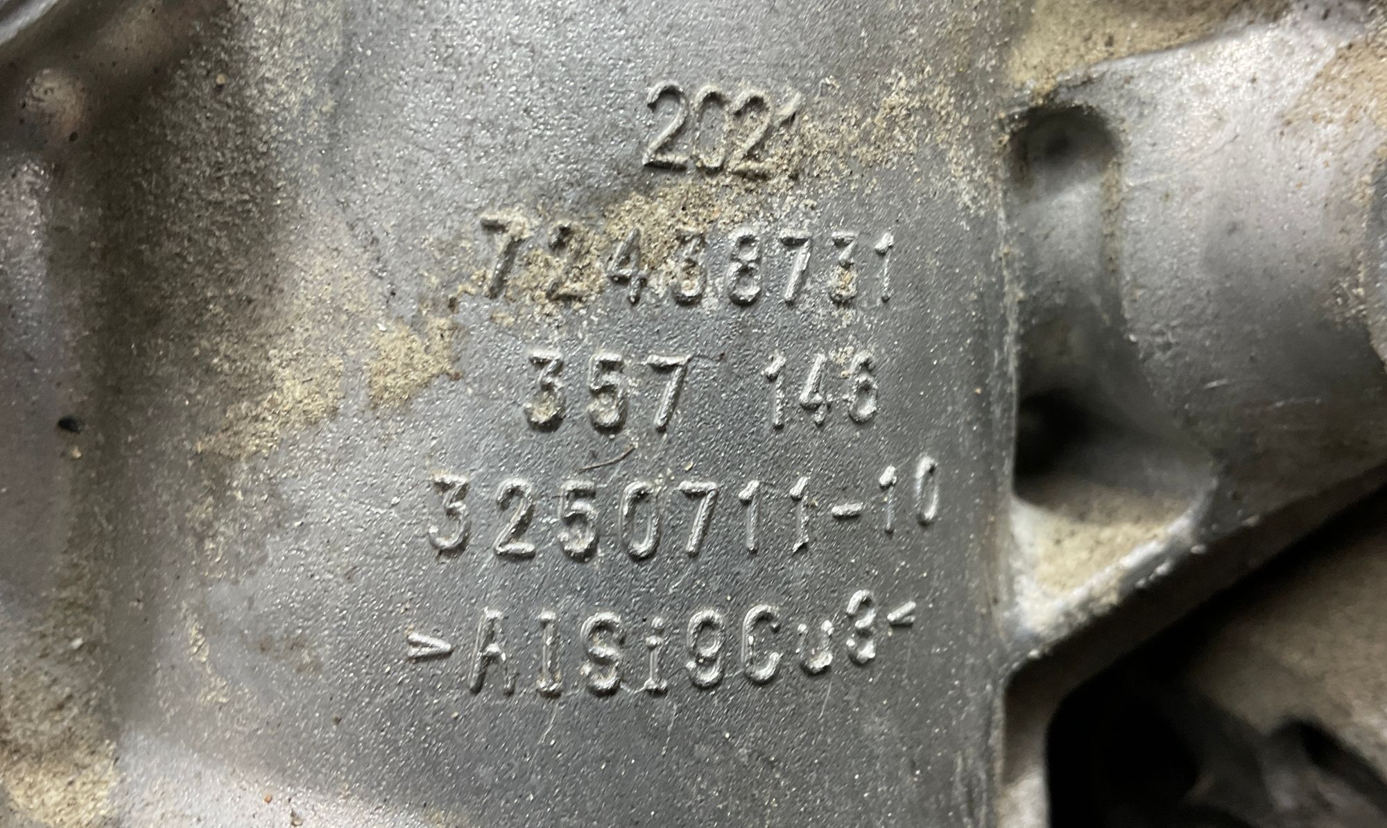 Корпус масляного фильтра 654920 Mercedes-Benz E-Класс W213/S213/C238/A238 (2016—2023) 2020, 10000 рублей, Москва