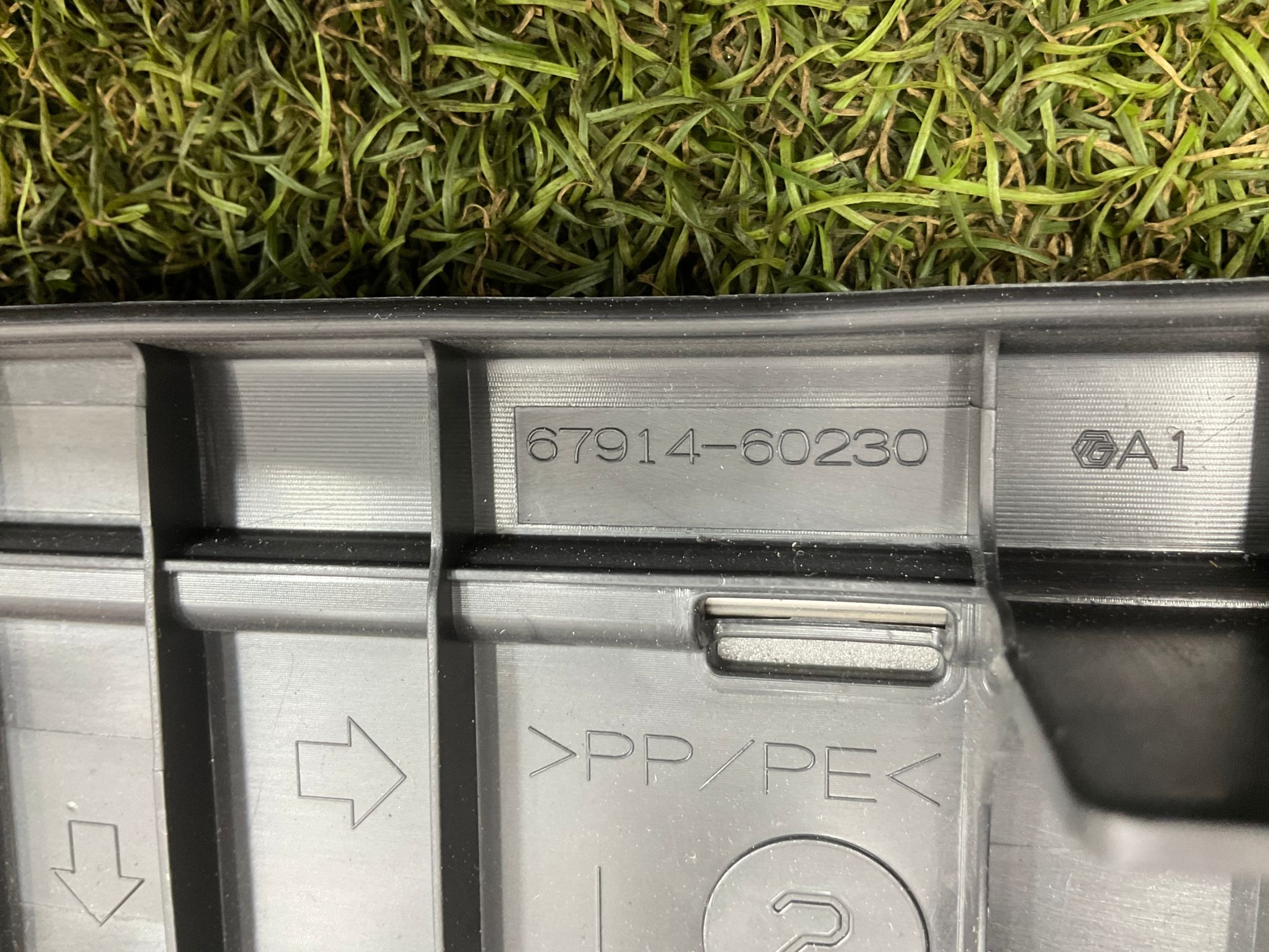 https://ycs.partsauto.market/partsauto-images/thmbs/userImages/h353NjtZg3VDP19b5HMt7LlpbQ93/part/2dee2d84-fc4b-40dd-ad78-d387a6b6282b_1779700475756.jpg