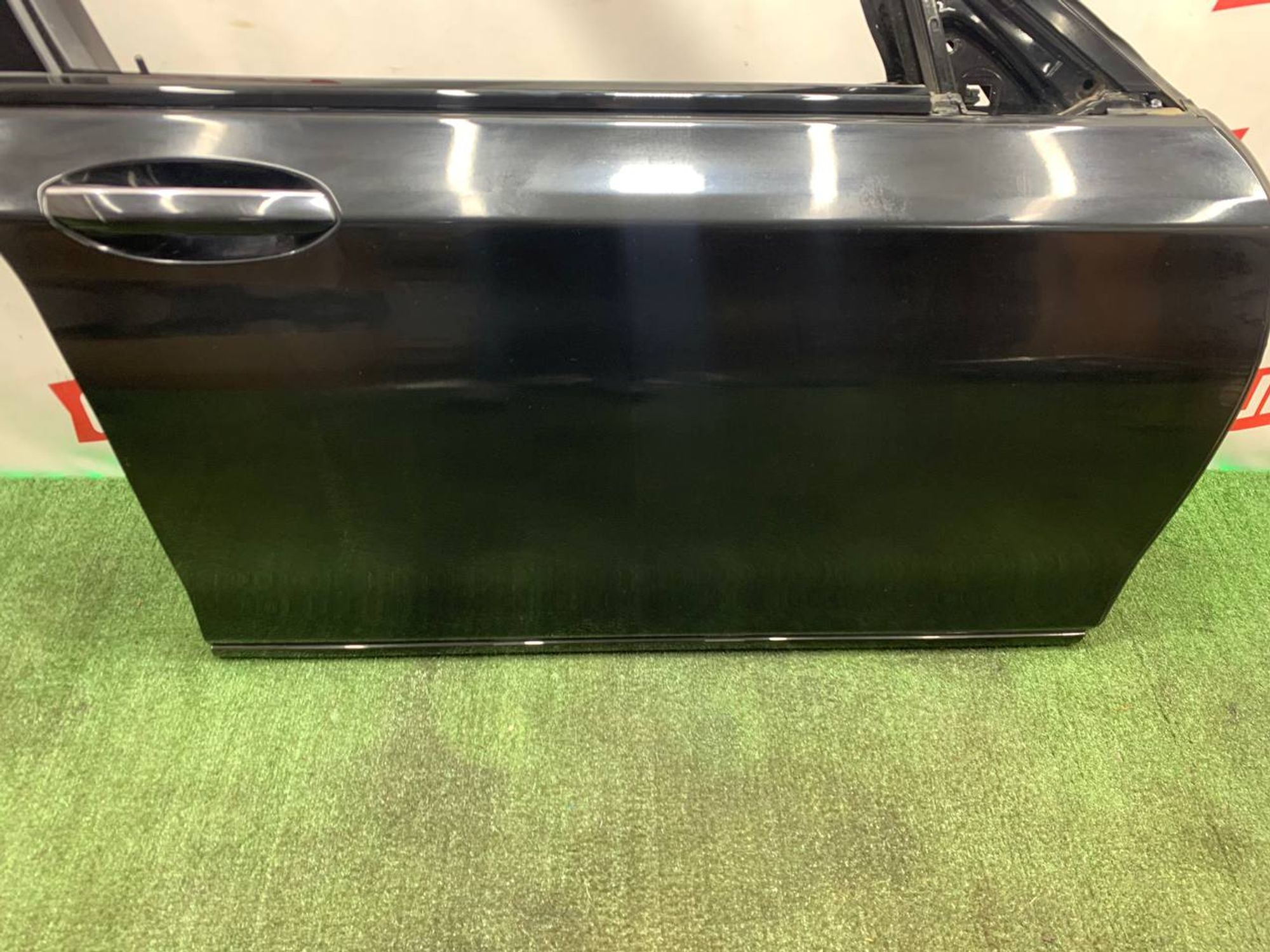 https://ycs.partsauto.market/partsauto-images/thmbs/userImages/h353NjtZg3VDP19b5HMt7LlpbQ93/part/2ef9b48f-db72-494b-8163-82e3675a0160_1731921686112.jpg
