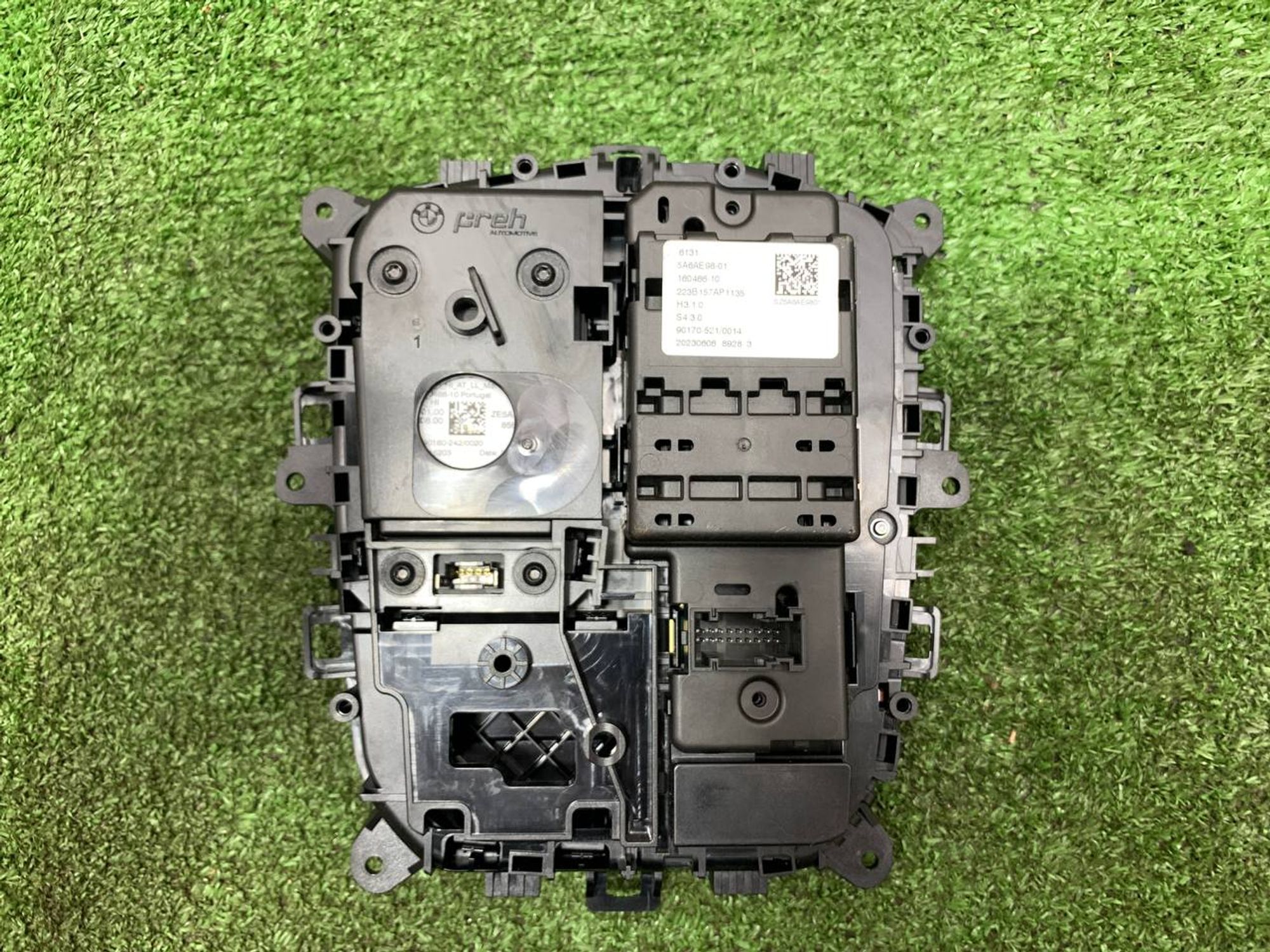 https://ycs.partsauto.market/partsauto-images/thmbs/userImages/h353NjtZg3VDP19b5HMt7LlpbQ93/part/2f017fa5-f947-454f-b513-d1ae5b70a37d_1720685912093.jpg