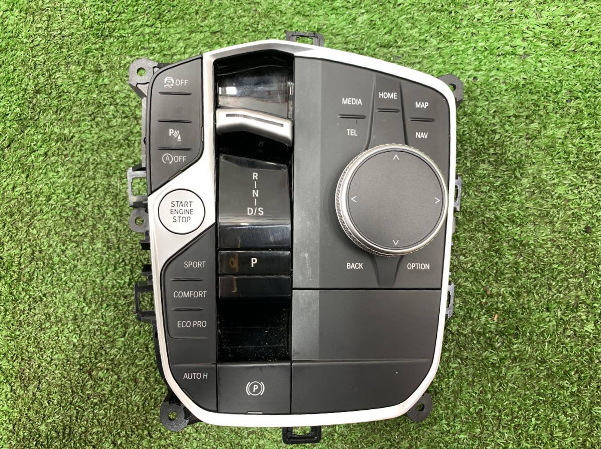 https://ycs.partsauto.market/partsauto-images/thmbs/userImages/h353NjtZg3VDP19b5HMt7LlpbQ93/part/2f602a7b-6a80-4d52-bee4-545757d81de0_1720685909761.jpg