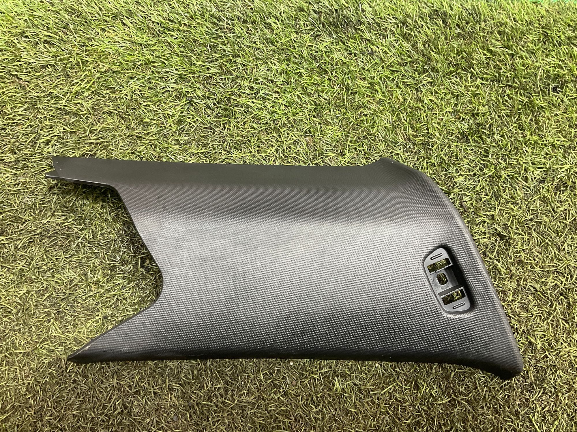 Накладка задней левой стойки BMW M3, G81 2023, 2000 рублей, Москва