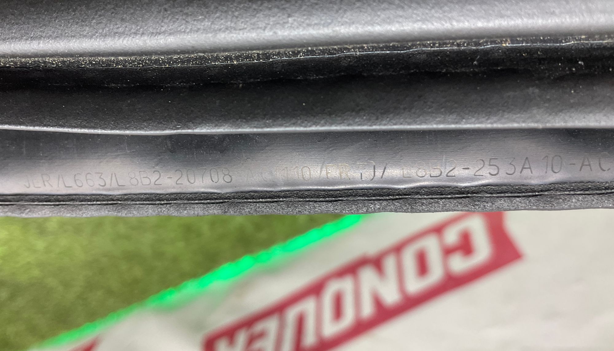 Уплотнитель двери передней Land Rover Defender II L663 2022, 8500 рублей, Москва