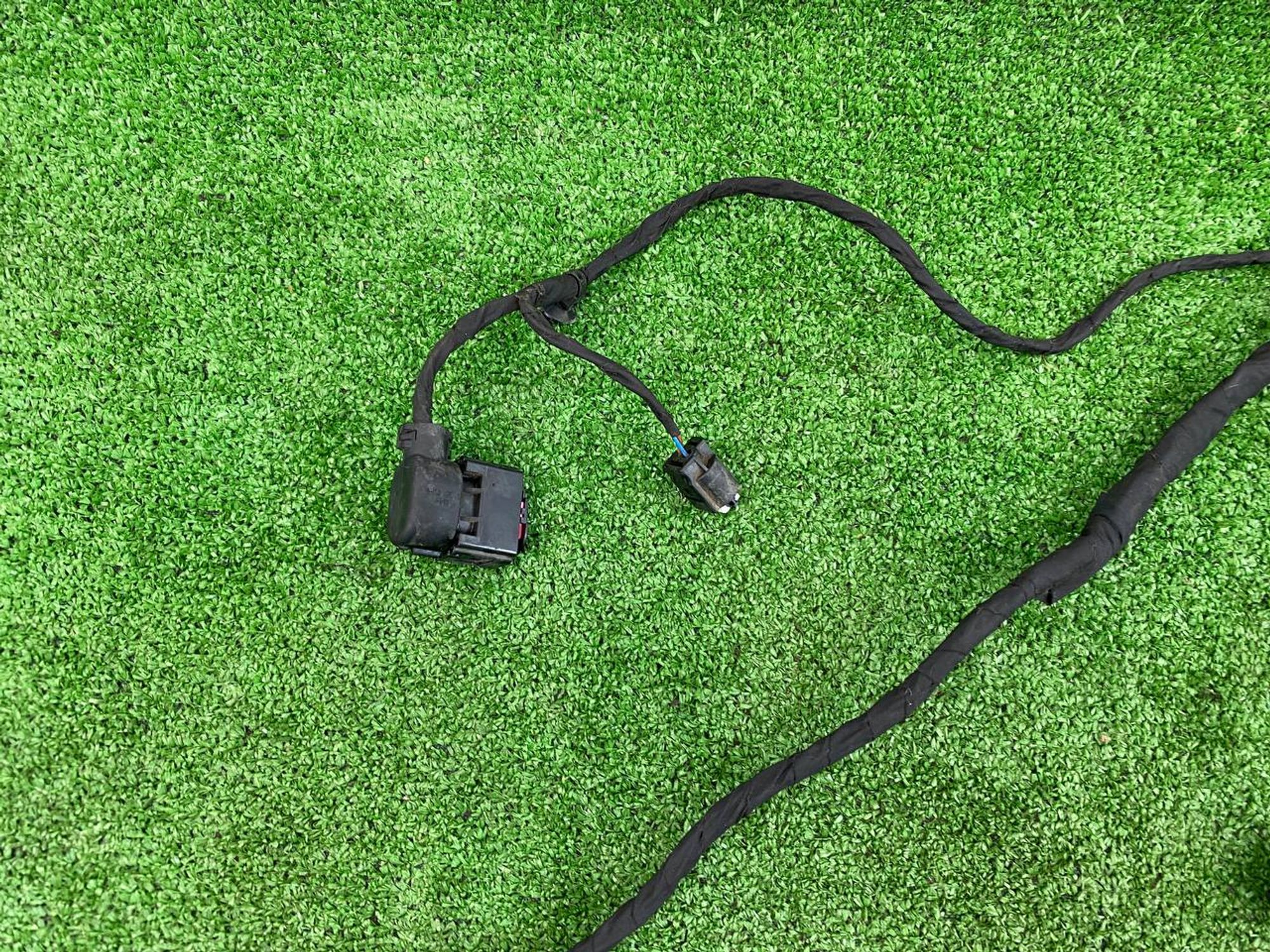 https://ycs.partsauto.market/partsauto-images/thmbs/userImages/h353NjtZg3VDP19b5HMt7LlpbQ93/part/301f5586-8dfa-4345-b38a-7a6d3272962a_1745498804413.jpg