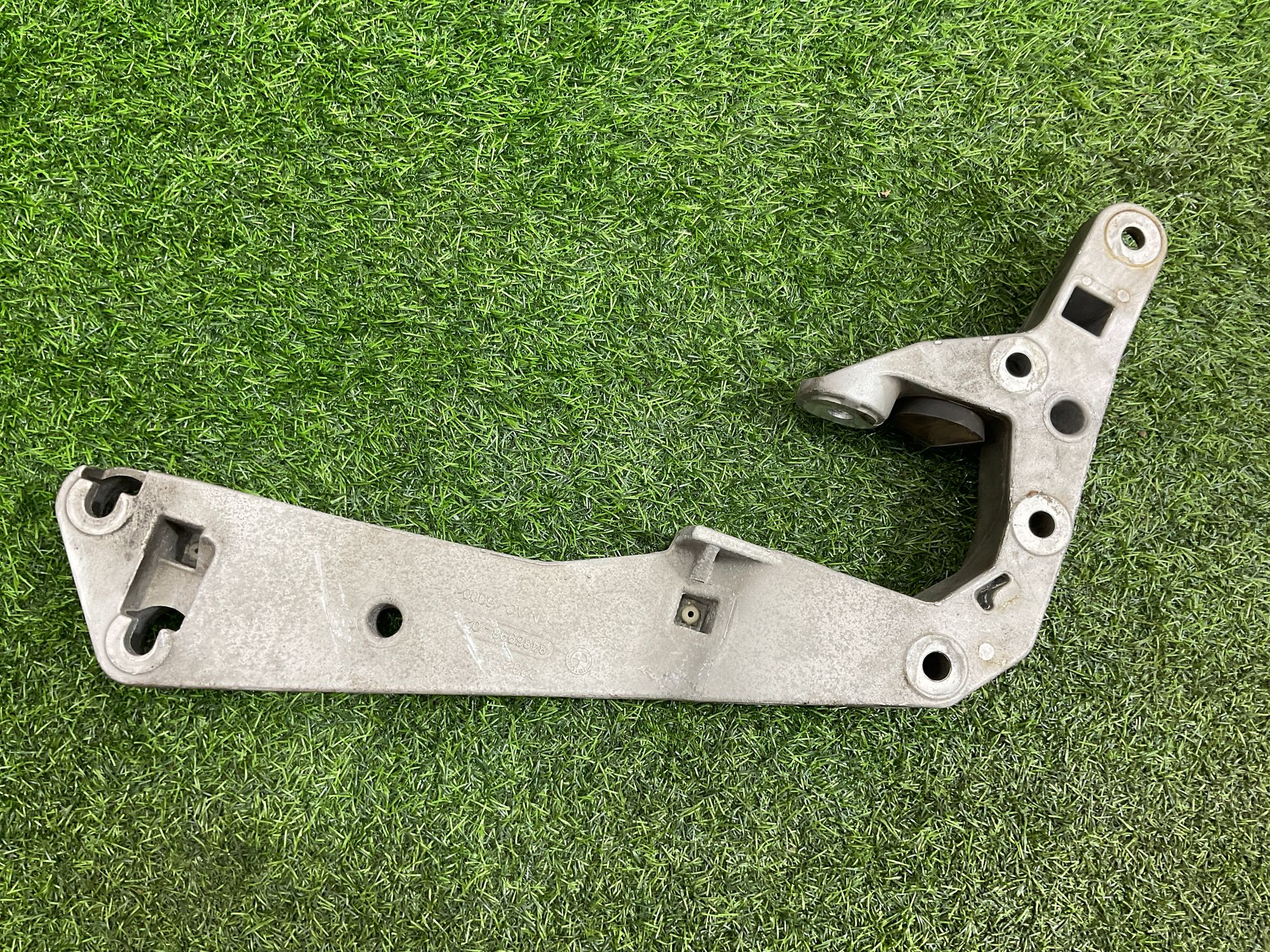 https://ycs.partsauto.market/partsauto-images/thmbs/userImages/h353NjtZg3VDP19b5HMt7LlpbQ93/part/302dbd3d-cca4-4d08-a6ca-4aff0ba5400b_1741770876029.jpg