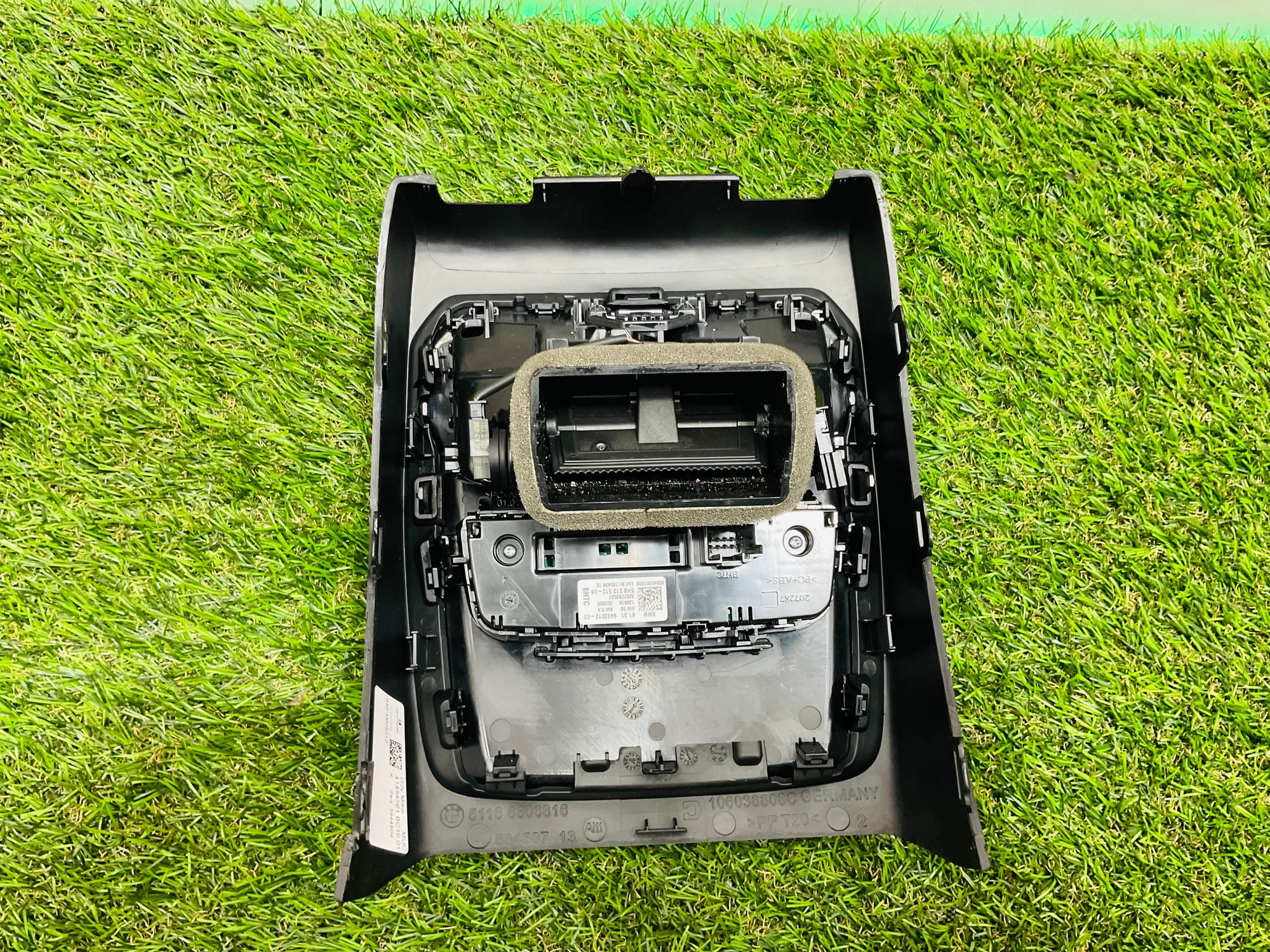 https://ycs.partsauto.market/partsauto-images/thmbs/userImages/h353NjtZg3VDP19b5HMt7LlpbQ93/part/305f9c7a-0c00-45be-a1b3-22f1dc114941_1781522442332.jpg