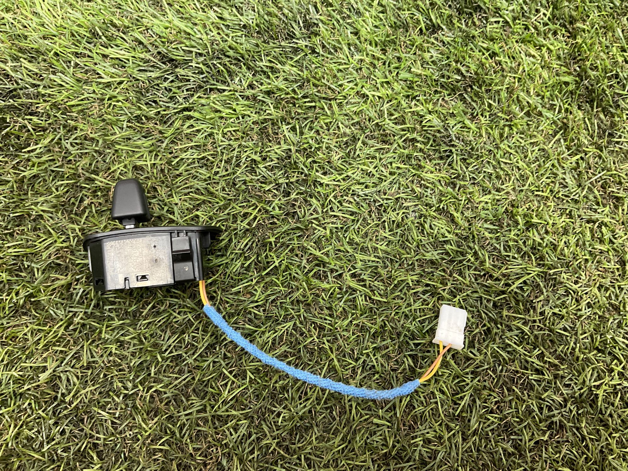 Кнопка регулировки рулевой колонки BMW M8, F91/F92/F93 2019, 1500 рублей, Москва