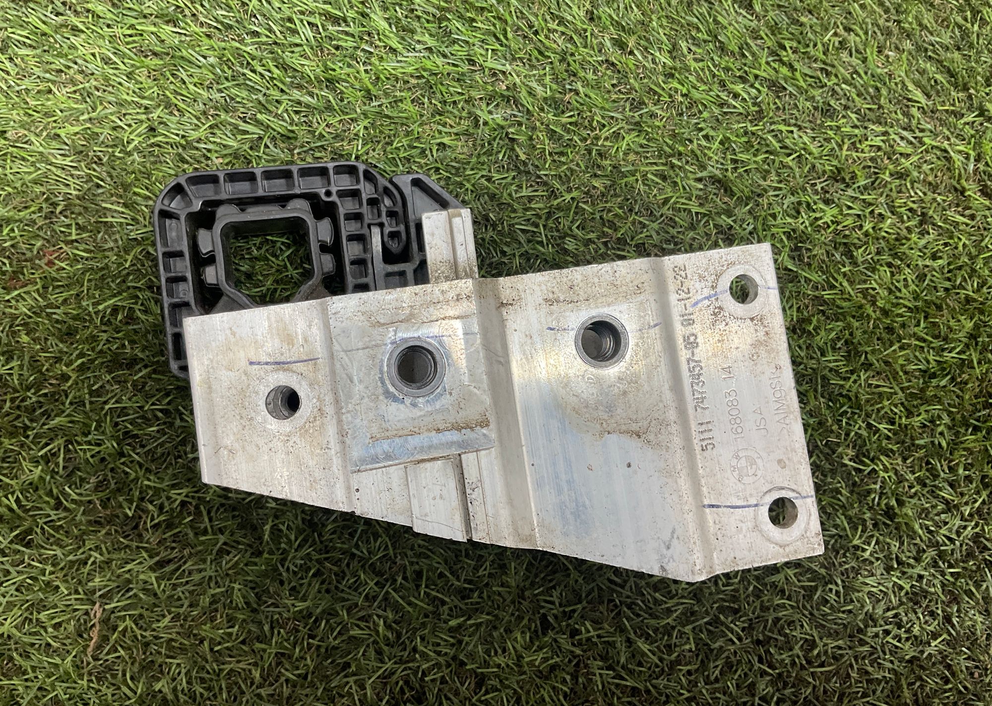 Кронштейн переднего усилителя левый BMW X3 M F97 рестайлинг 2022, 3500 рублей, Москва