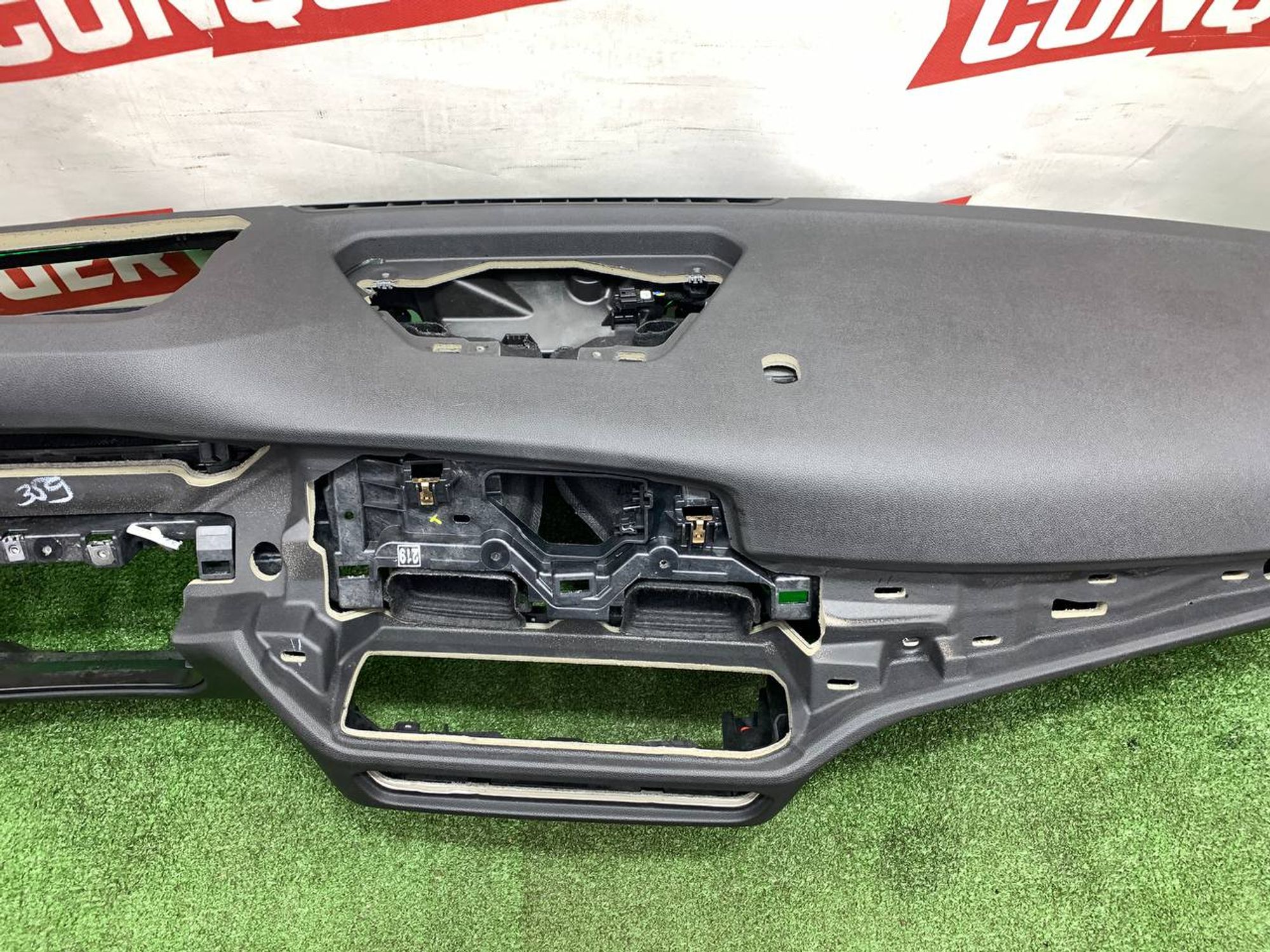 https://ycs.partsauto.market/partsauto-images/thmbs/userImages/h353NjtZg3VDP19b5HMt7LlpbQ93/part/31417ad1-1f99-432c-b4ba-2a1bcec45977_1720683528763.jpg