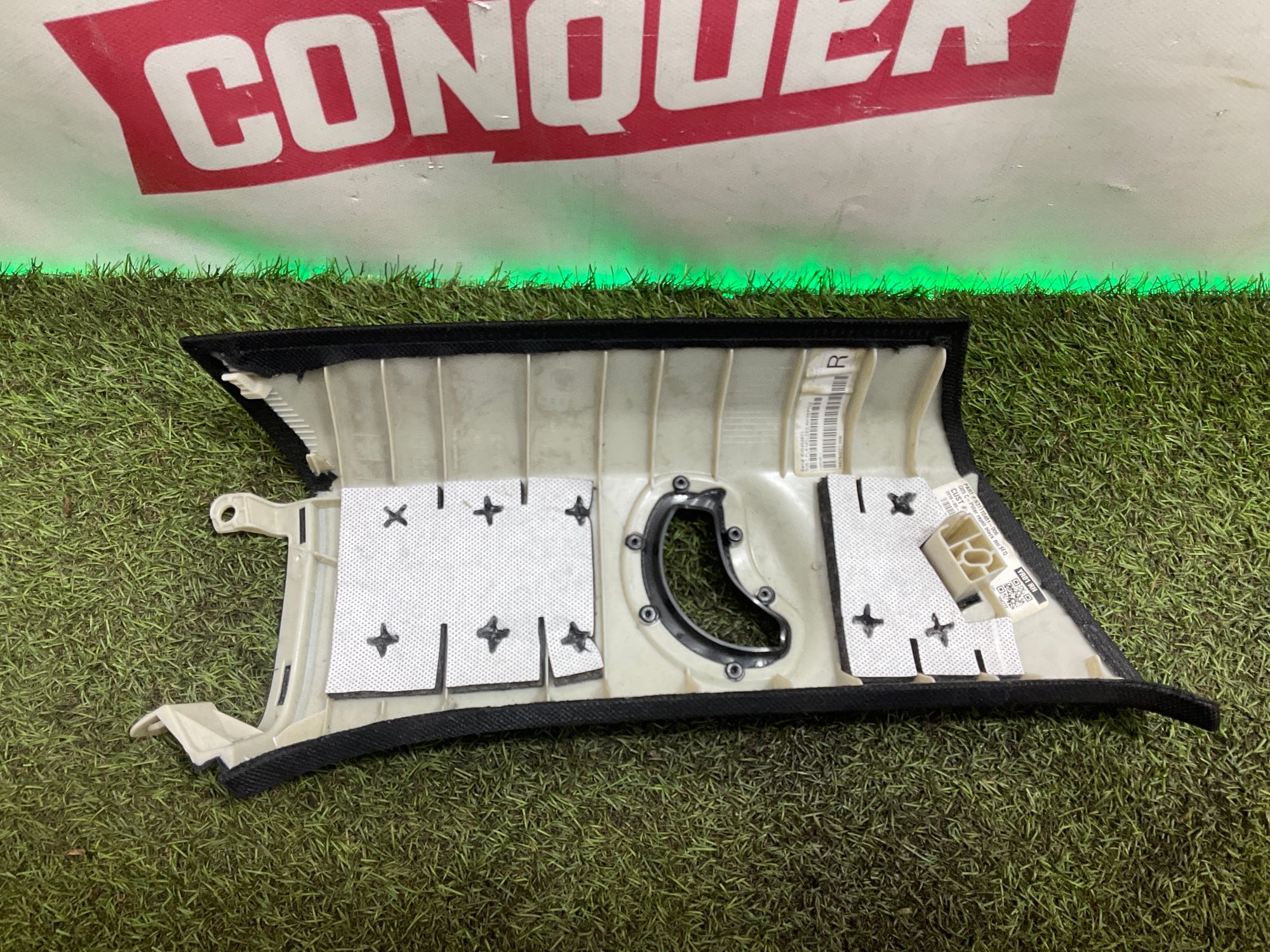 Накладка задней стойки правая BMW X5 G05, 1500 рублей, Москва