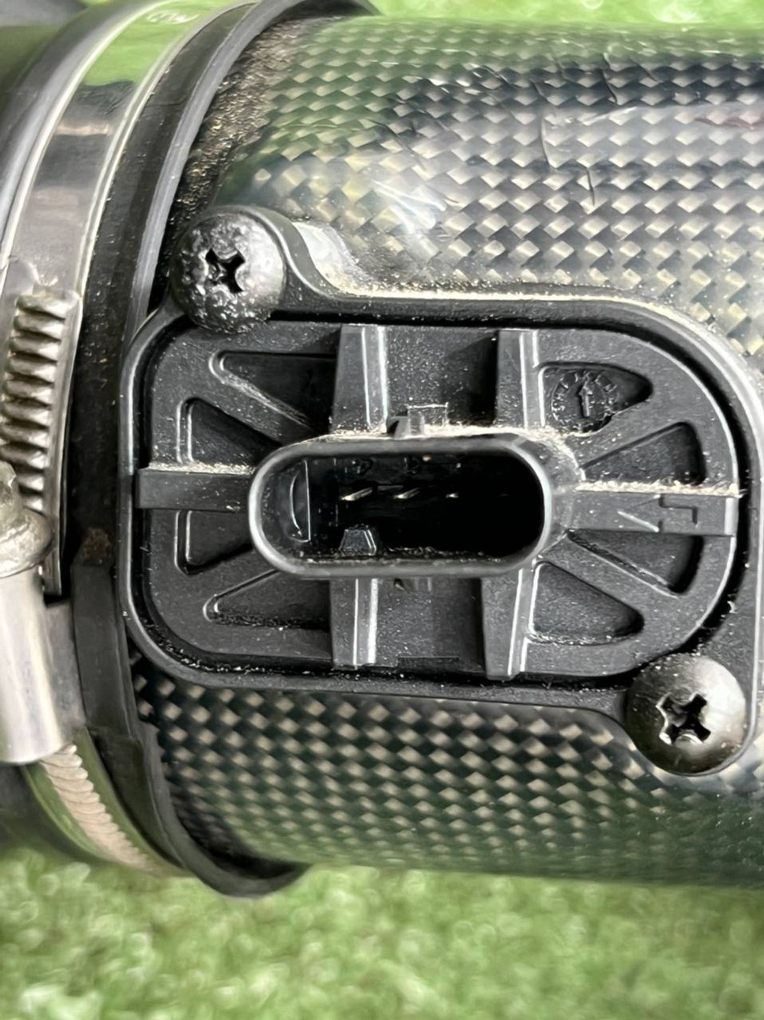 https://ycs.partsauto.market/partsauto-images/thmbs/userImages/h353NjtZg3VDP19b5HMt7LlpbQ93/part/316d879d-94fa-451f-b02d-3cd0e6e2f916_1729755987257.jpg