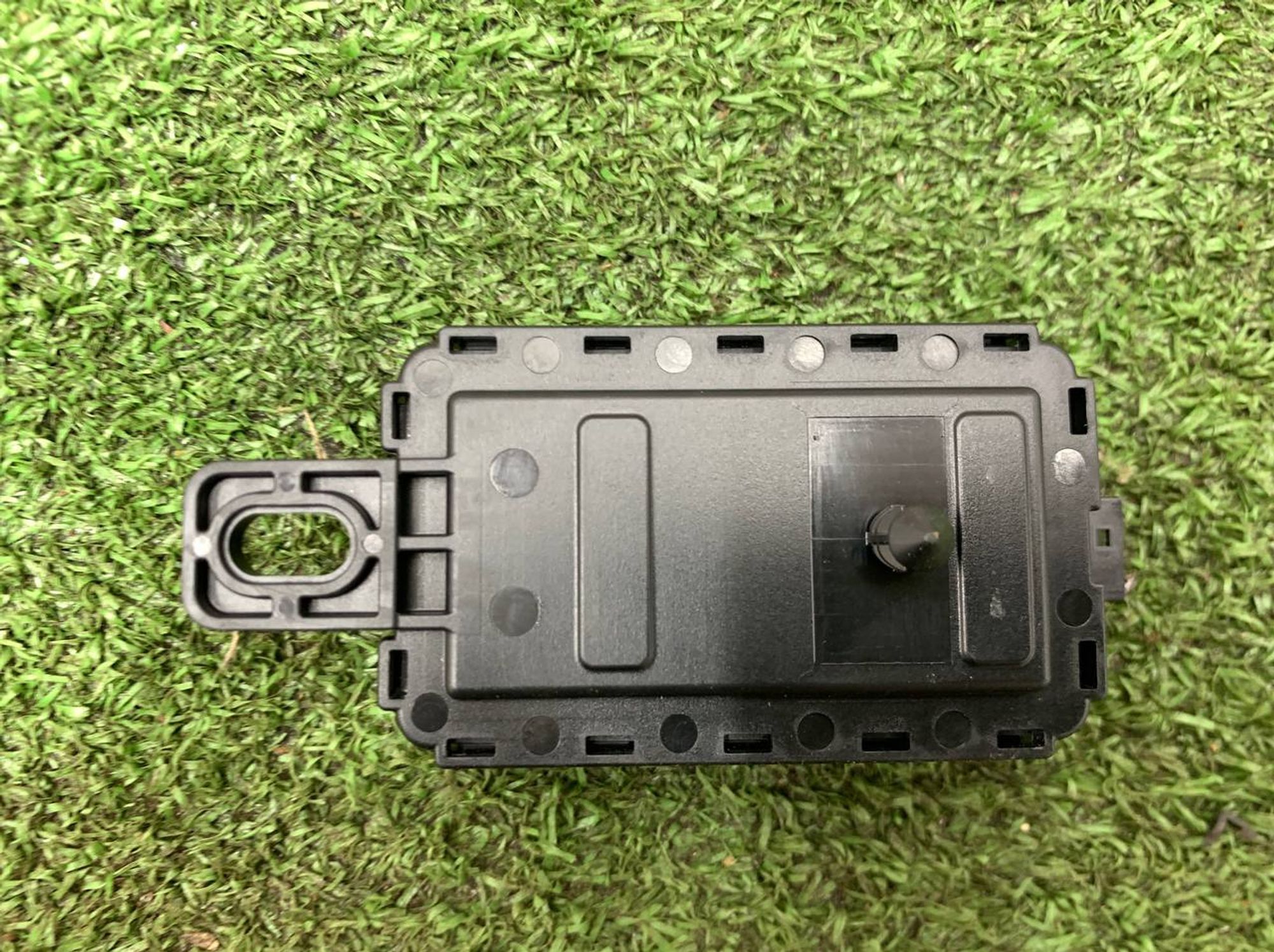https://ycs.partsauto.market/partsauto-images/thmbs/userImages/h353NjtZg3VDP19b5HMt7LlpbQ93/part/31cd700f-42a4-4317-a3f0-3c947e181d6d_1727103418863.jpg