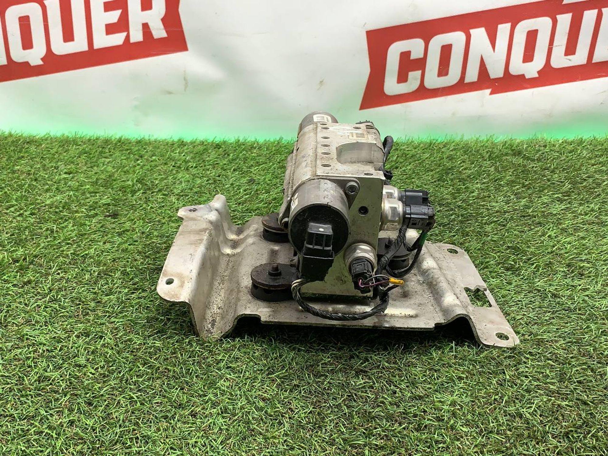 https://ycs.partsauto.market/partsauto-images/thmbs/userImages/h353NjtZg3VDP19b5HMt7LlpbQ93/part/322975b6-0570-477c-abd8-e74f6124ebec_1713192958103.jpg