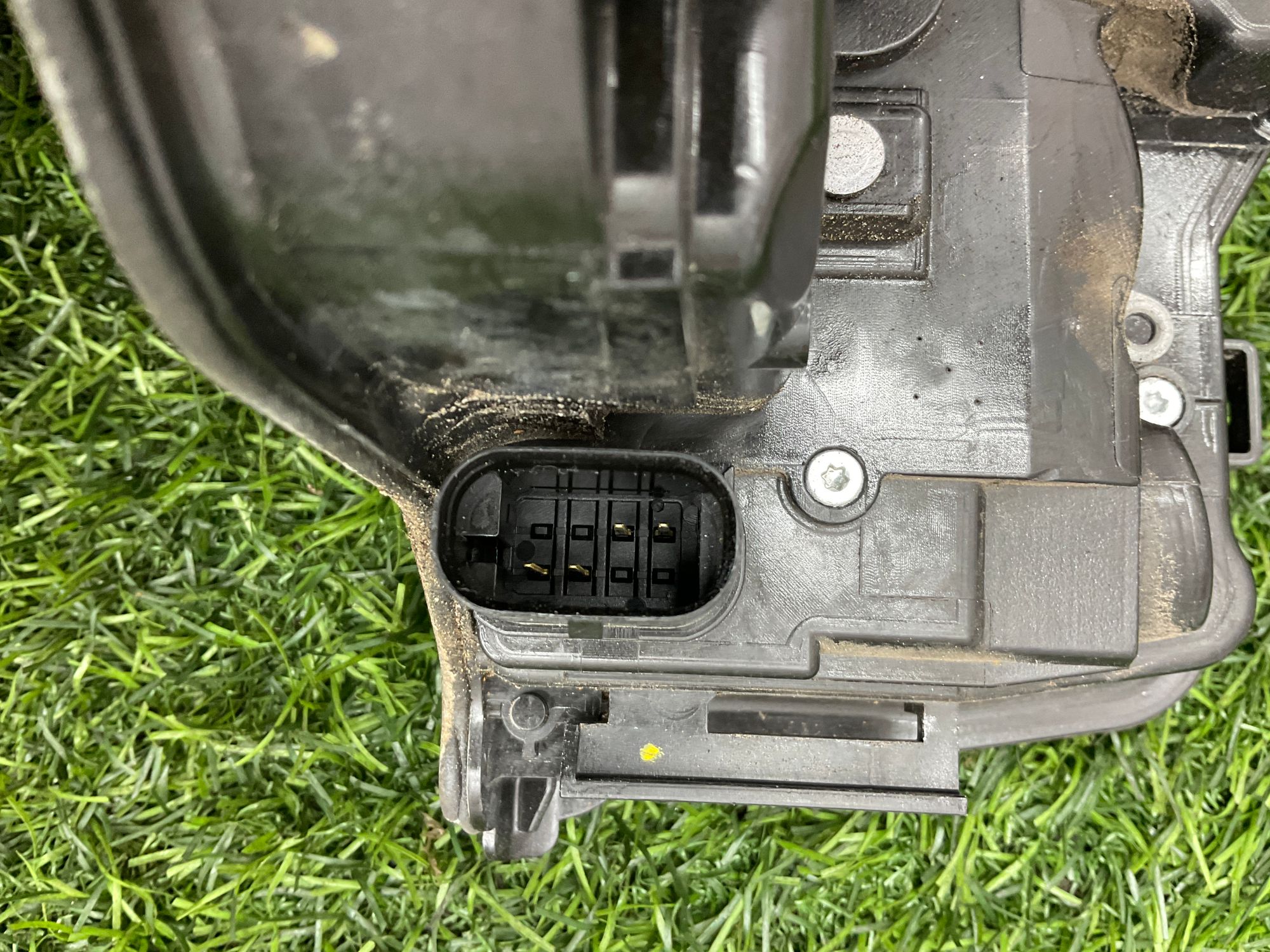 https://ycs.partsauto.market/partsauto-images/thmbs/userImages/h353NjtZg3VDP19b5HMt7LlpbQ93/part/32972d96-de10-471c-afc3-a85993367d78_1737448641259.jpg