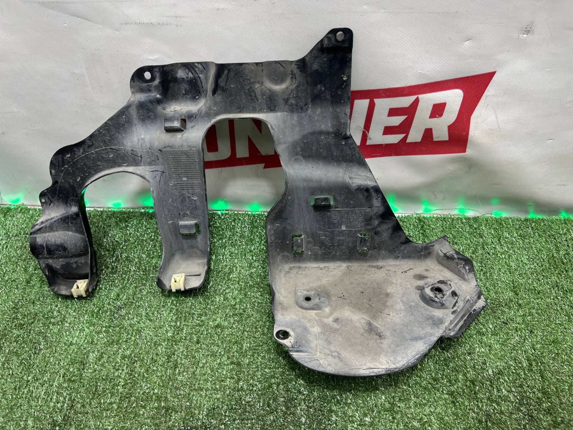 https://ycs.partsauto.market/partsauto-images/thmbs/userImages/h353NjtZg3VDP19b5HMt7LlpbQ93/part/32cd0c4f-7800-405a-9d35-93ad065f10a3_1730970545384.jpg