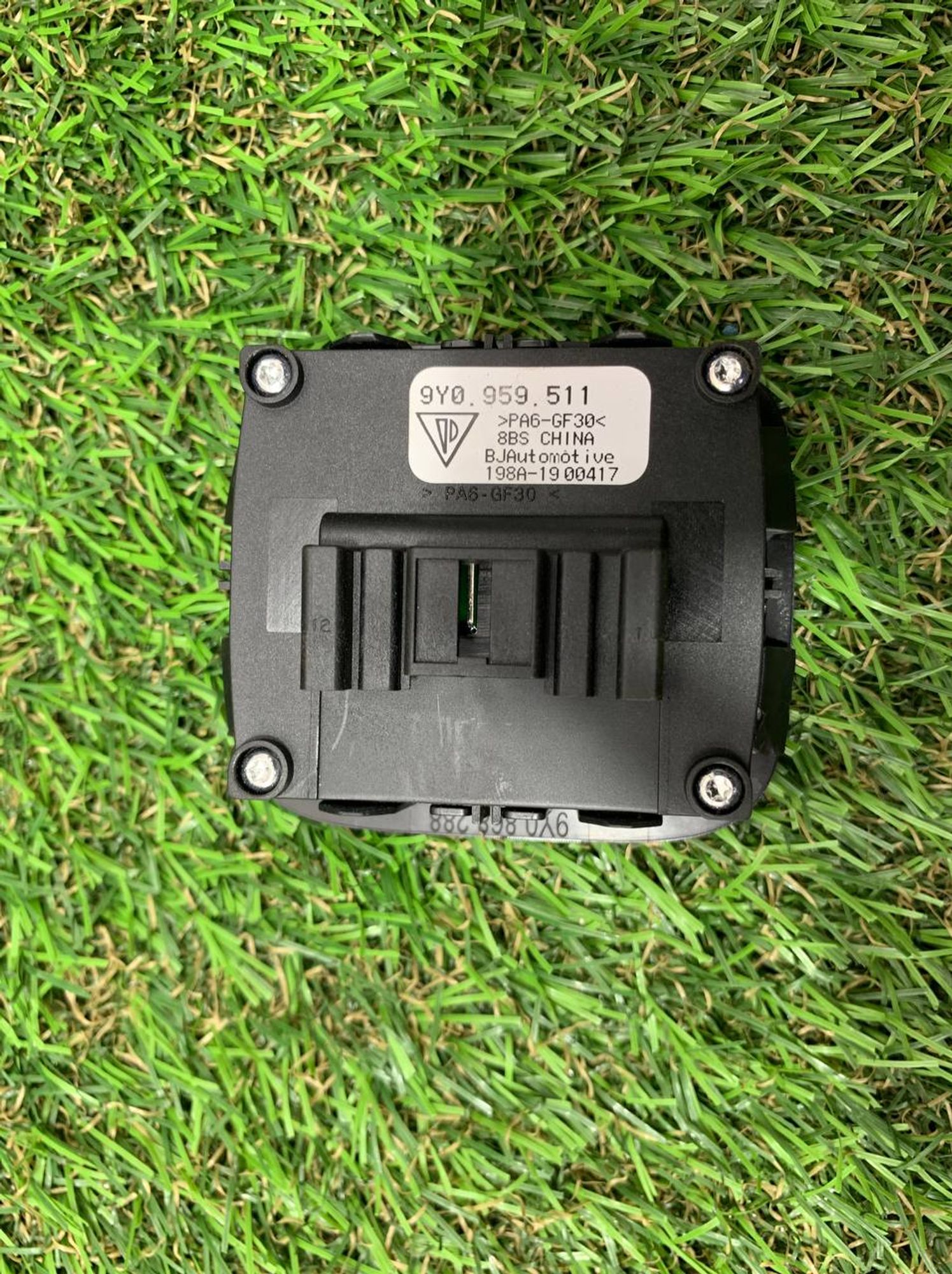https://ycs.partsauto.market/partsauto-images/thmbs/userImages/h353NjtZg3VDP19b5HMt7LlpbQ93/part/32e0c610-1421-4883-80f0-0fd2fe80ced5_1716306748241.jpg