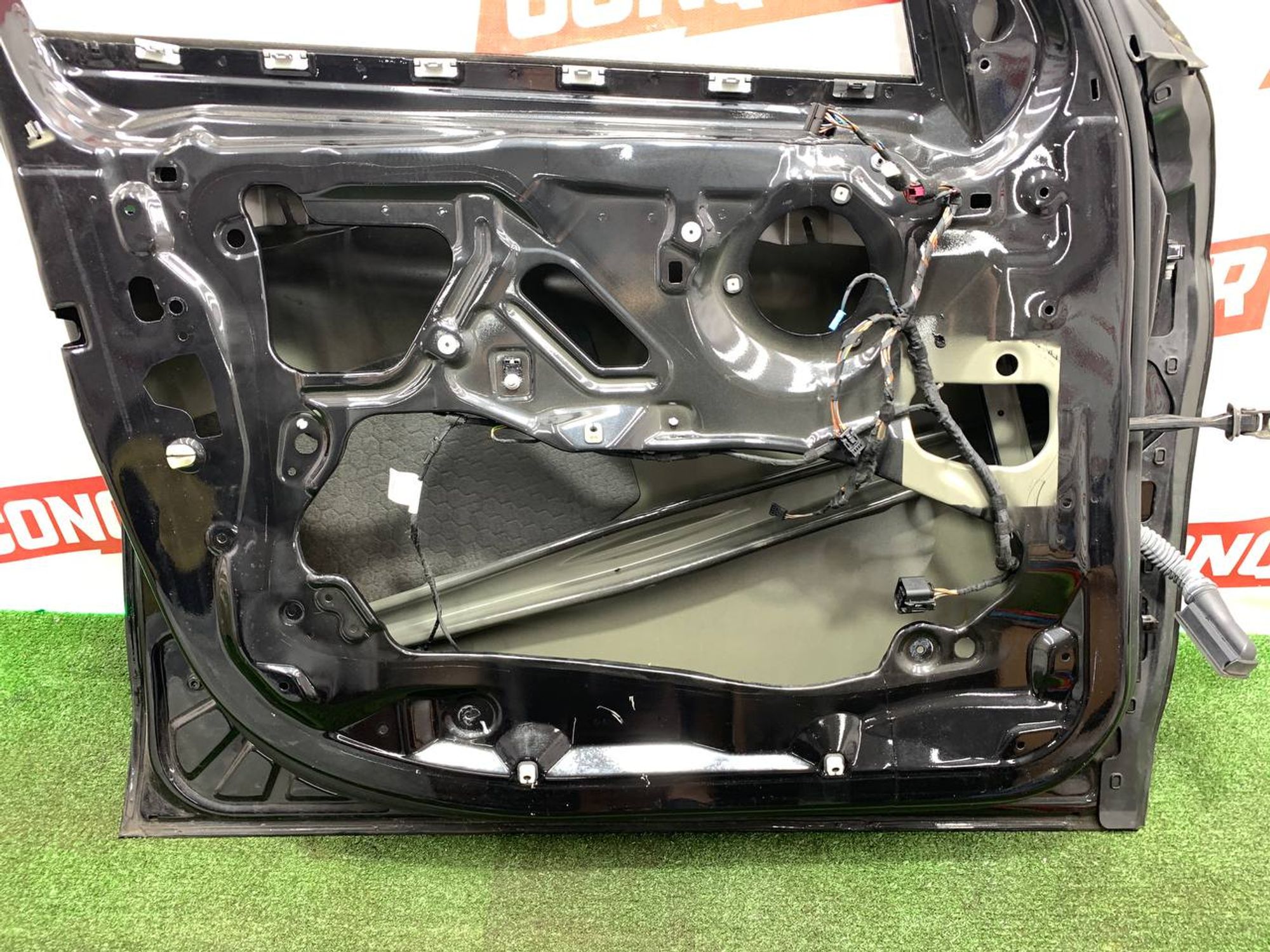 https://ycs.partsauto.market/partsauto-images/thmbs/userImages/h353NjtZg3VDP19b5HMt7LlpbQ93/part/33151d0e-c0e8-4d4e-a602-848a55bc5c11_1726833365759.jpg