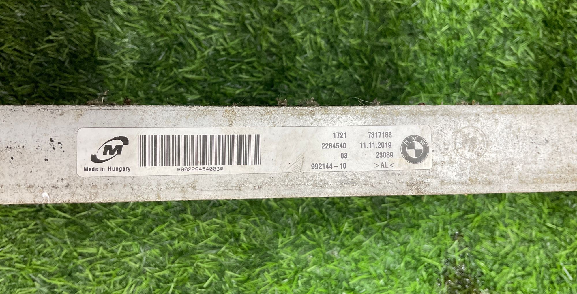 https://ycs.partsauto.market/partsauto-images/thmbs/userImages/h353NjtZg3VDP19b5HMt7LlpbQ93/part/33745028-3d63-48b9-a7c5-c87262fd78f2_1736253695517.jpg