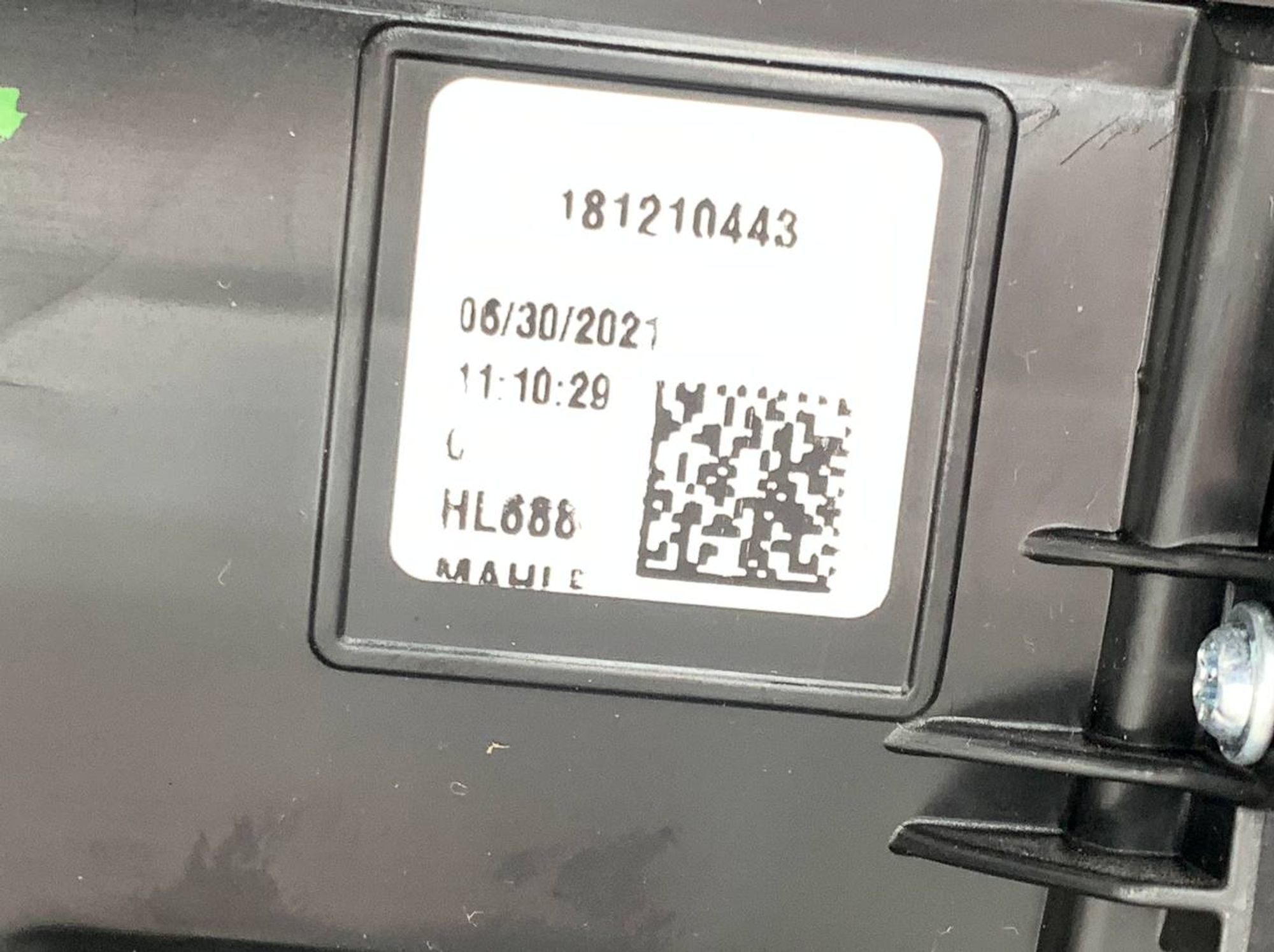 https://ycs.partsauto.market/partsauto-images/thmbs/userImages/h353NjtZg3VDP19b5HMt7LlpbQ93/part/33dd23e8-03fd-4ac0-a564-e445412670f6_1732809358146.jpg