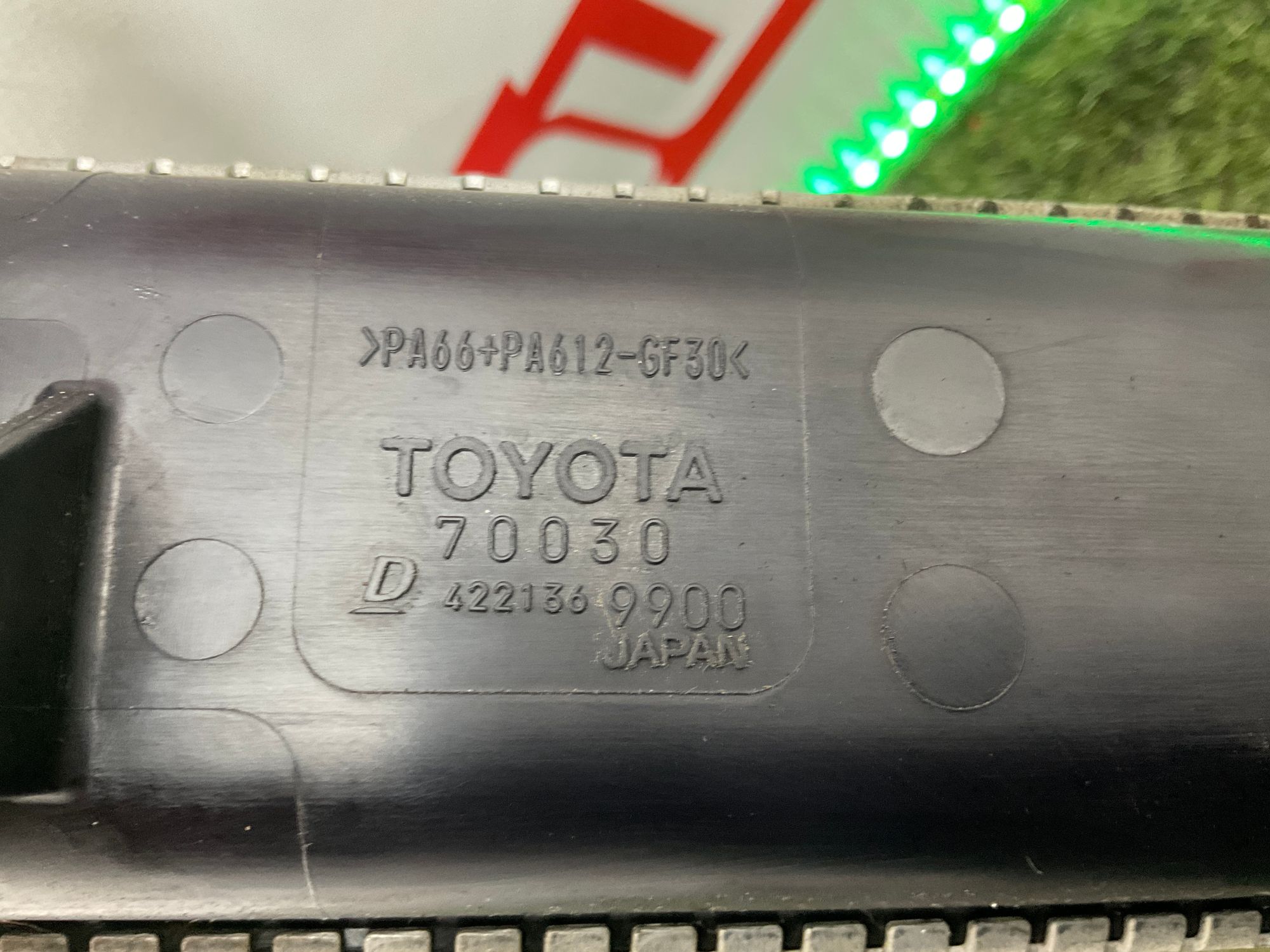 https://ycs.partsauto.market/partsauto-images/thmbs/userImages/h353NjtZg3VDP19b5HMt7LlpbQ93/part/33fd87a4-b29b-40a9-ad2e-8397460b60fc_1774969767120.jpg