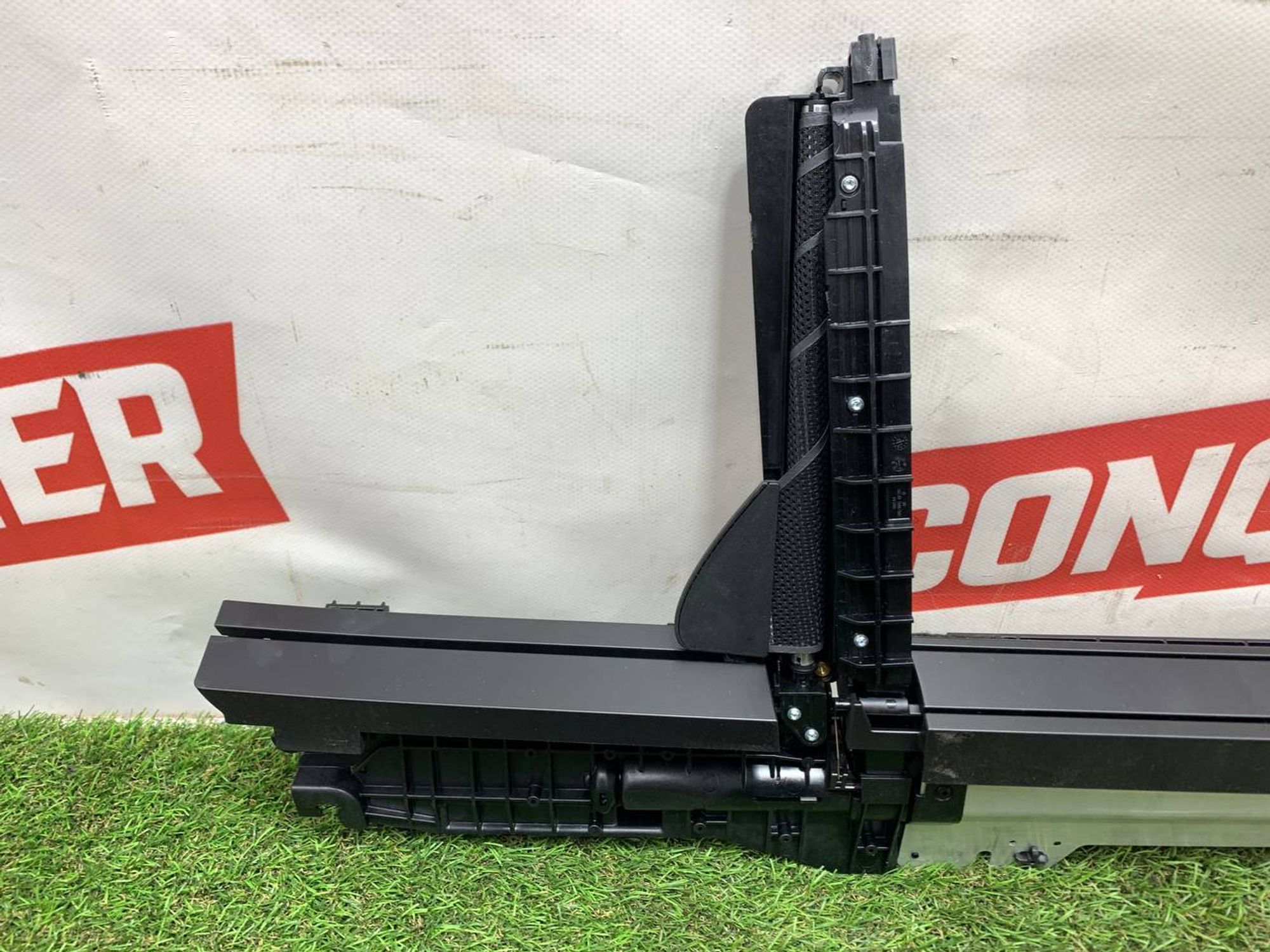 https://ycs.partsauto.market/partsauto-images/thmbs/userImages/h353NjtZg3VDP19b5HMt7LlpbQ93/part/34a811c1-a431-427c-bc75-058b80828cd3_1714829187183.jpg
