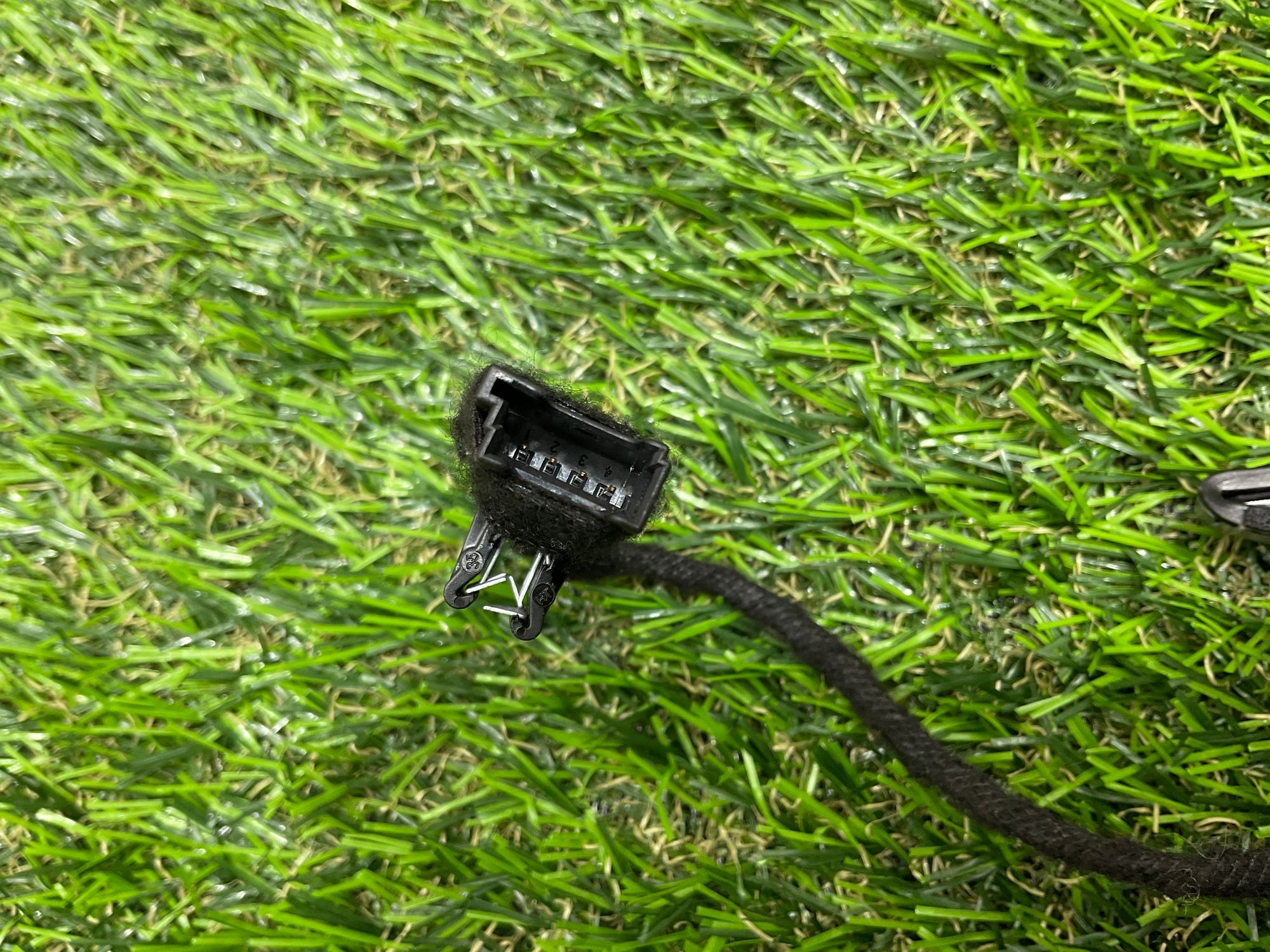 https://ycs.partsauto.market/partsauto-images/thmbs/userImages/h353NjtZg3VDP19b5HMt7LlpbQ93/part/34e3045f-8082-4542-bfac-d1b40f7001ef_1780318365622.jpg