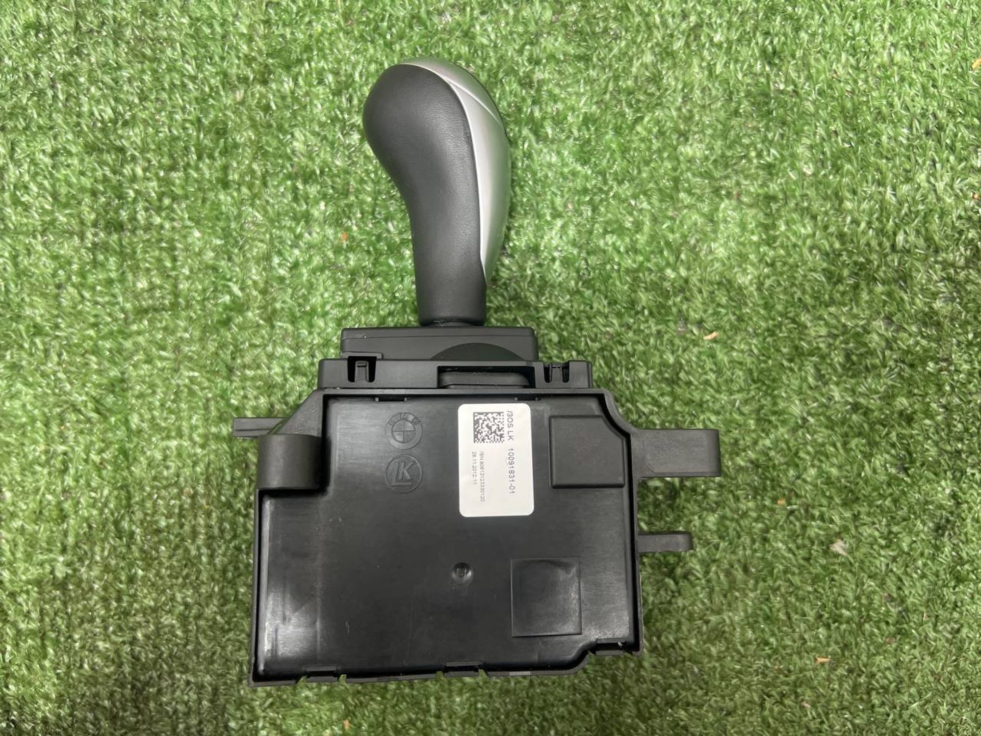 https://ycs.partsauto.market/partsauto-images/thmbs/userImages/h353NjtZg3VDP19b5HMt7LlpbQ93/part/34fcca71-7d1a-4ecd-a832-d4373dcec14a_1730274507184.jpg