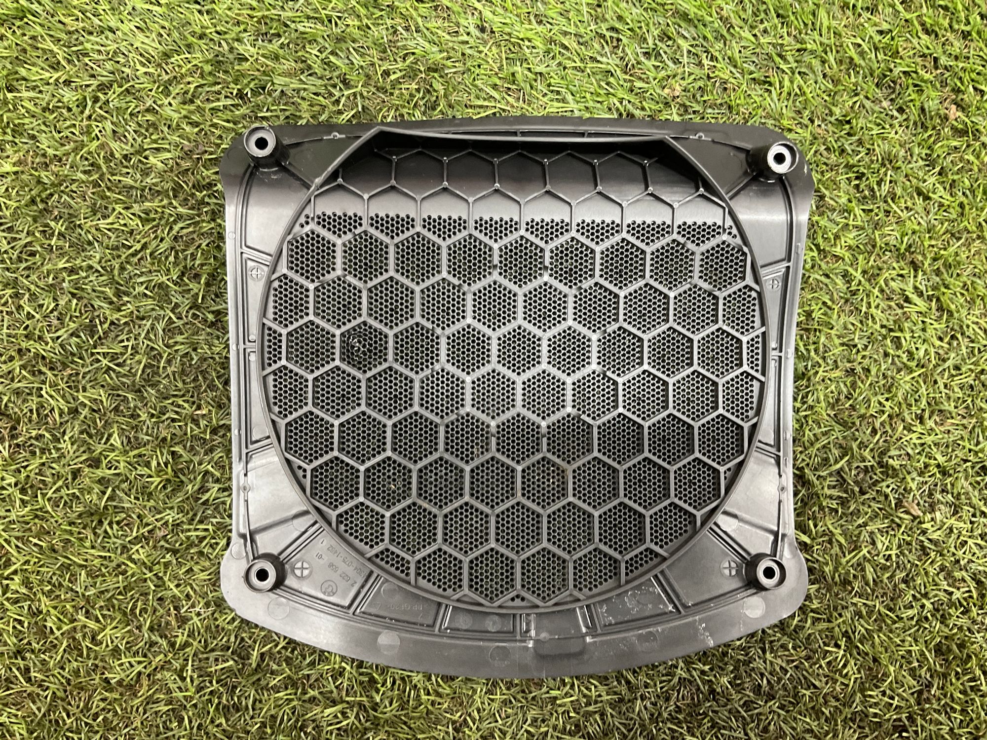 Крышка динамика BMW 3 серия, G20/G21, 1000 рублей, Москва