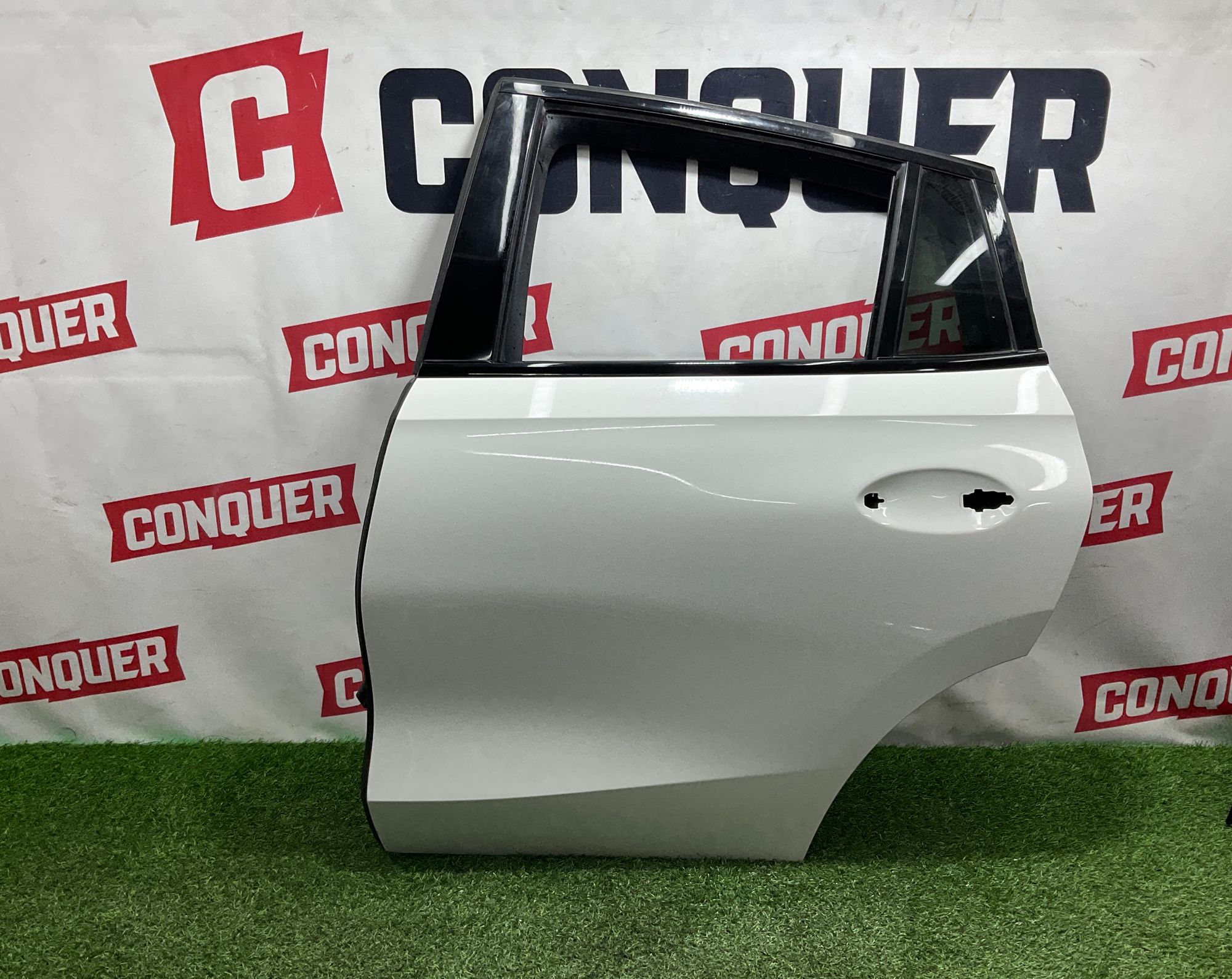 https://ycs.partsauto.market/partsauto-images/thmbs/userImages/h353NjtZg3VDP19b5HMt7LlpbQ93/part/35f3d3d5-72e8-4392-844b-3825c9c7a43c_1737125202576.jpg