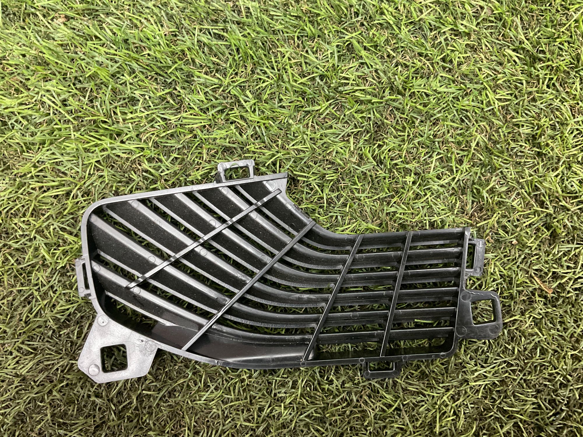 Направляющая шторки багажника правая BMW X5 G05, 500 рублей, Москва