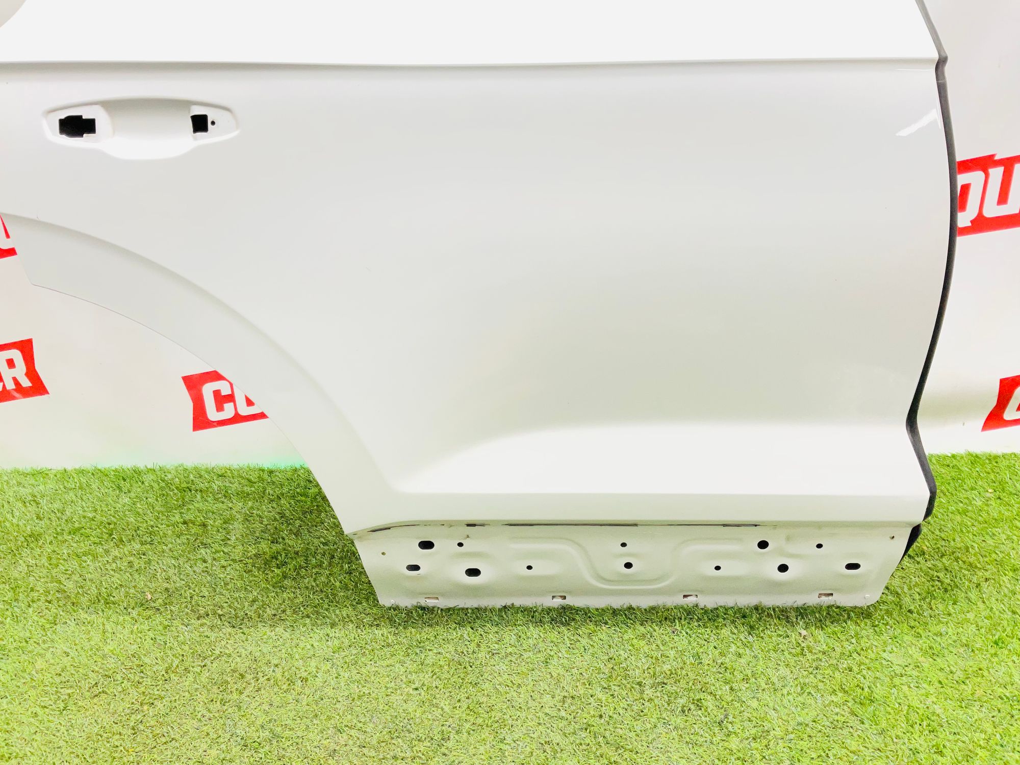https://ycs.partsauto.market/partsauto-images/thmbs/userImages/h353NjtZg3VDP19b5HMt7LlpbQ93/part/365c7834-e704-458e-917a-4489250737aa_1786105464789.jpg