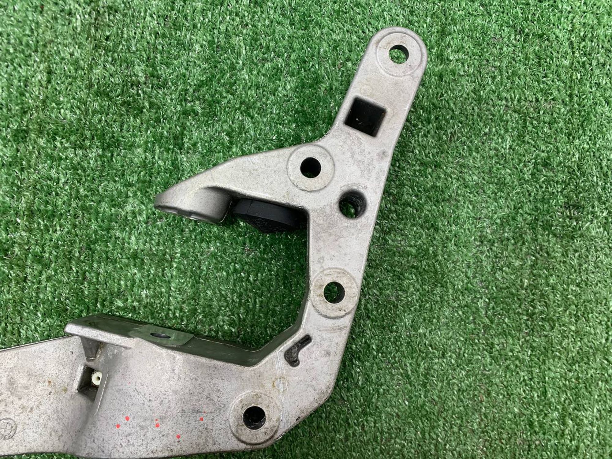 Кронштейн крепления AКПП BMW X5 G05 G18 X6 G06 X7, 4000 рублей, Москва