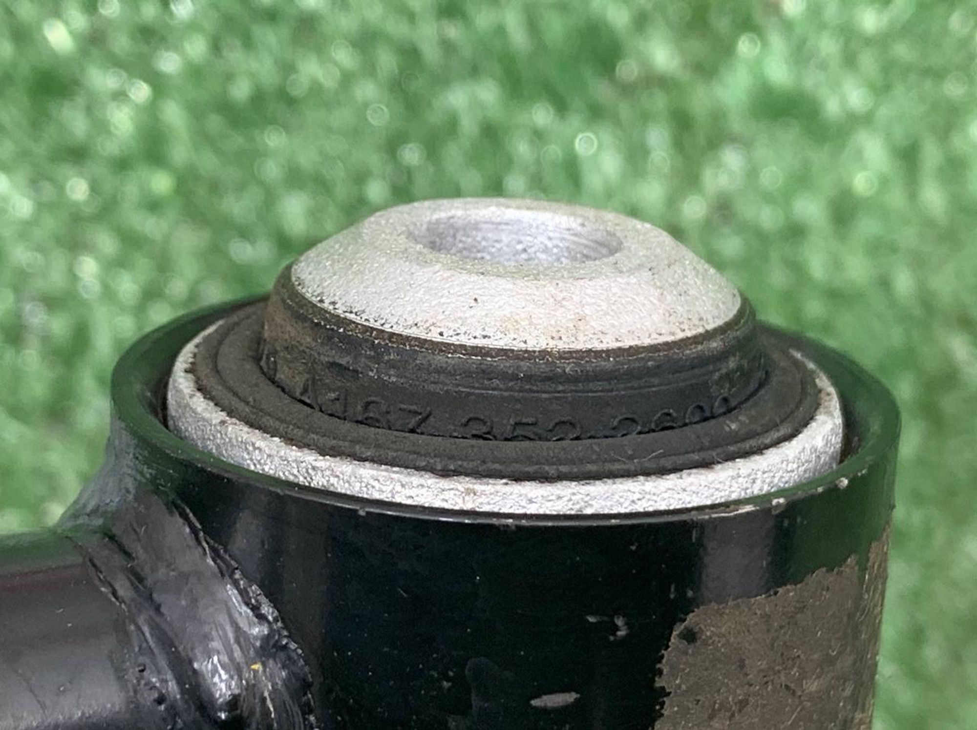 https://ycs.partsauto.market/partsauto-images/thmbs/userImages/h353NjtZg3VDP19b5HMt7LlpbQ93/part/36e8bcc8-110f-4b4e-a3d8-f91aaacec44d_1729674612994.jpg