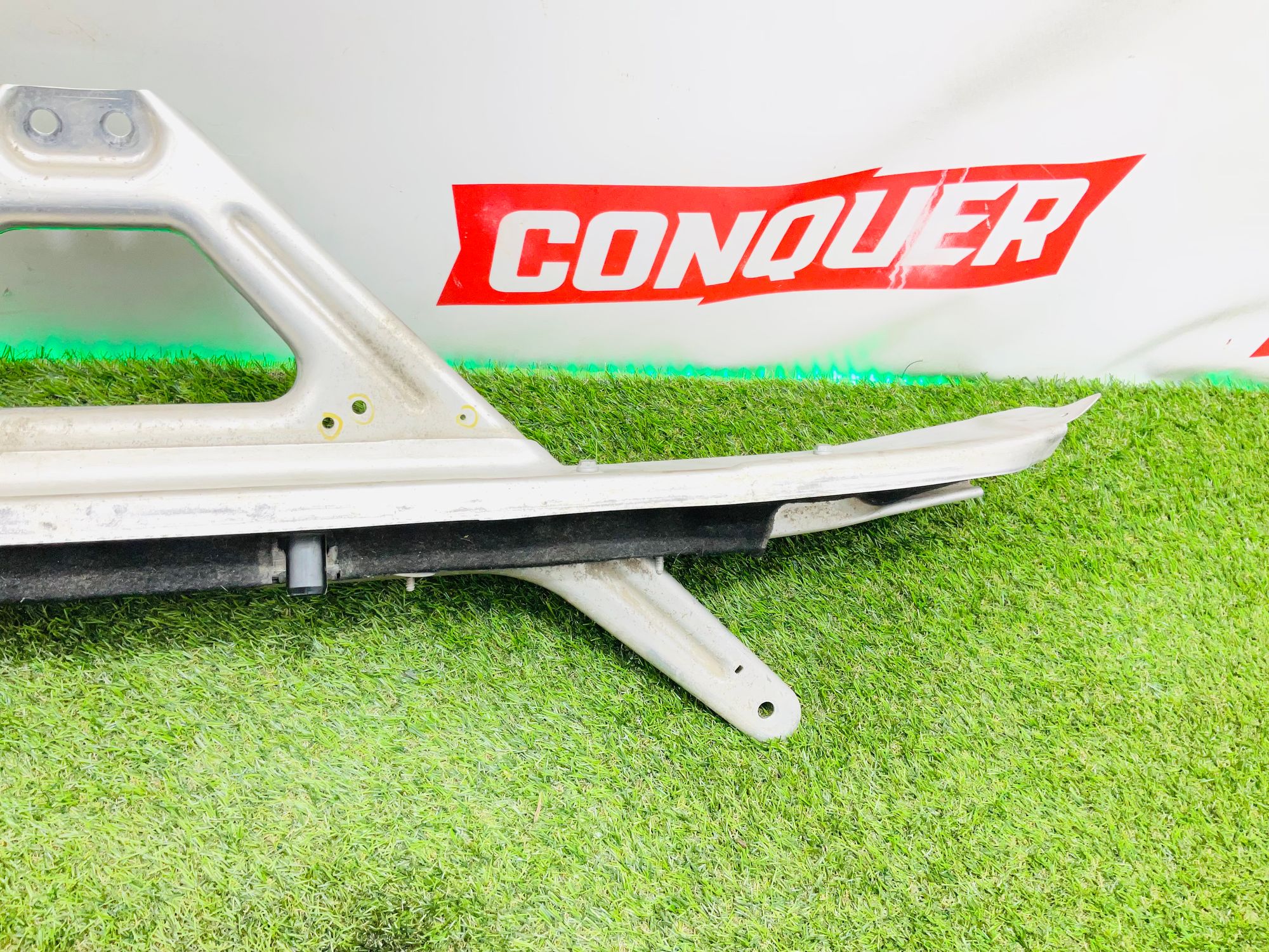 https://ycs.partsauto.market/partsauto-images/thmbs/userImages/h353NjtZg3VDP19b5HMt7LlpbQ93/part/36f5211c-a0ae-4d86-922e-941366c5b79f_1785145502756.jpg