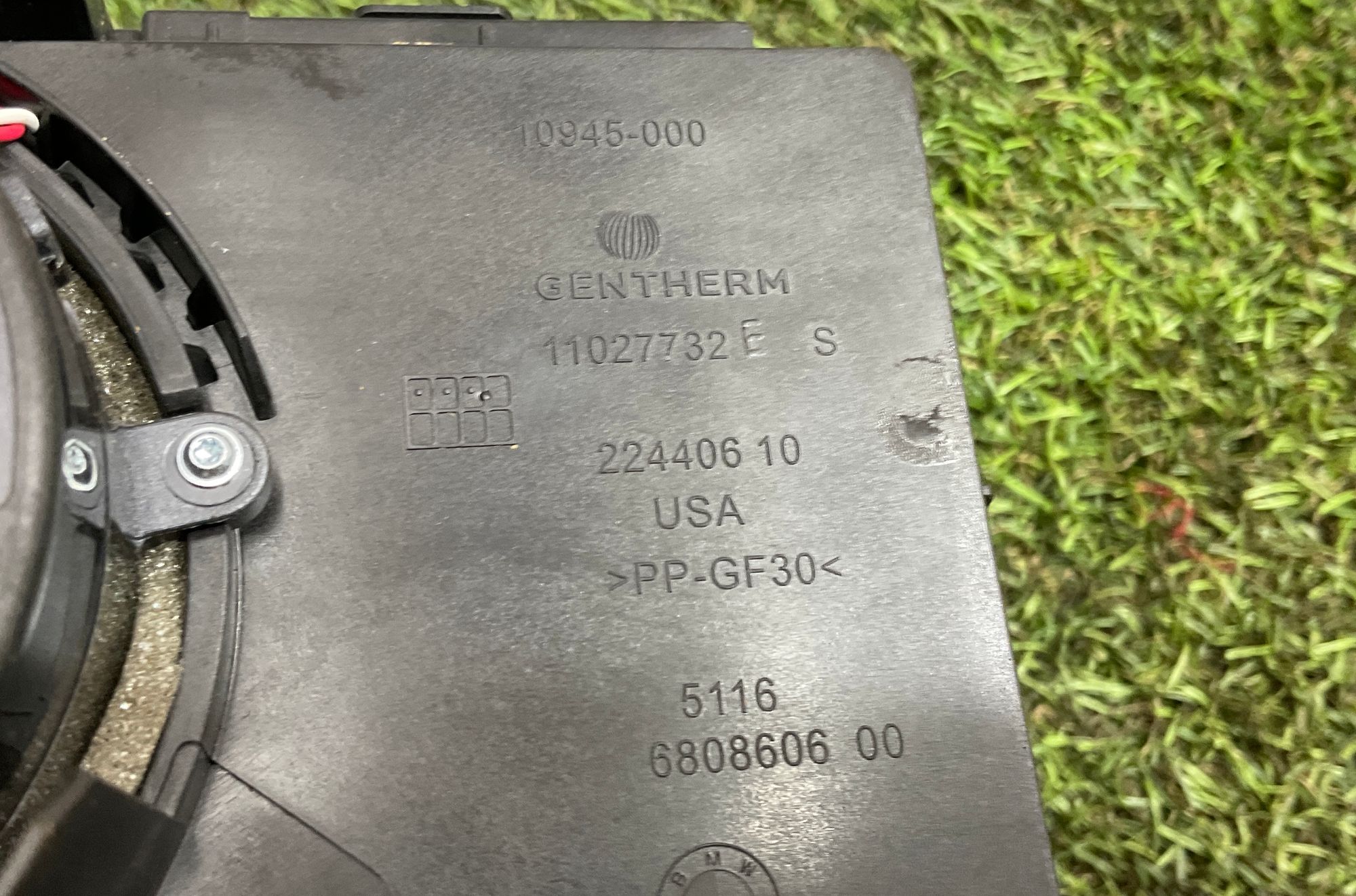 Термоподстаканник центральной консоли BMW X5, G05, 25000 рублей, Москва