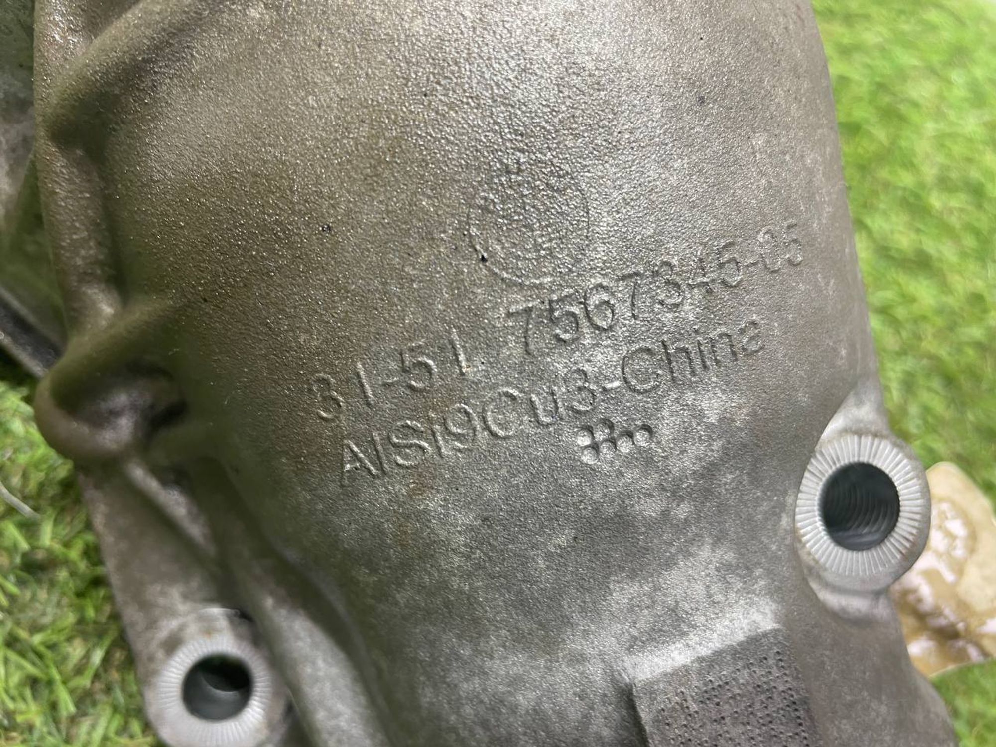 https://ycs.partsauto.market/partsauto-images/thmbs/userImages/h353NjtZg3VDP19b5HMt7LlpbQ93/part/374039dd-b374-4c2c-a9c3-4a1645429ca0_1710764274506.jpg