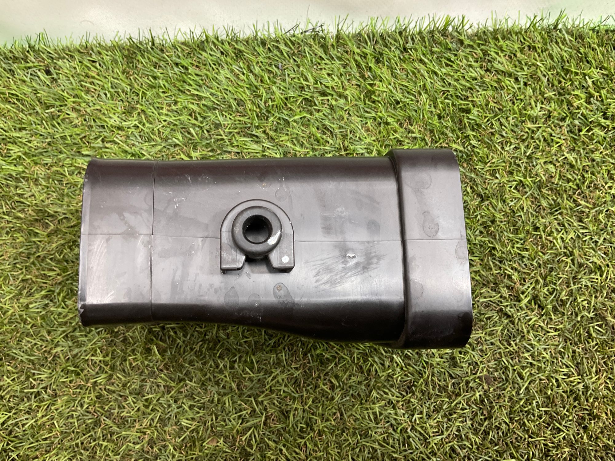 https://ycs.partsauto.market/partsauto-images/thmbs/userImages/h353NjtZg3VDP19b5HMt7LlpbQ93/part/38bbb0e1-df59-494f-b458-2a18be723b31_1779194621876.jpg