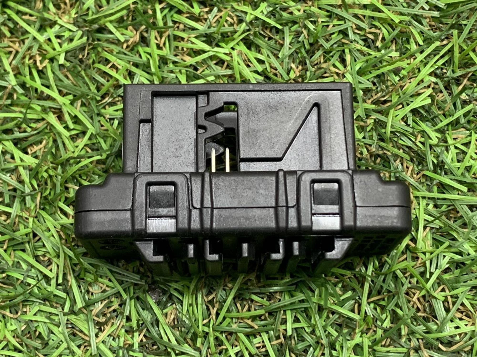 https://ycs.partsauto.market/partsauto-images/thmbs/userImages/h353NjtZg3VDP19b5HMt7LlpbQ93/part/38dd2d24-57f6-4d93-bf6f-468bbf459a7c_1708526551771.jpg