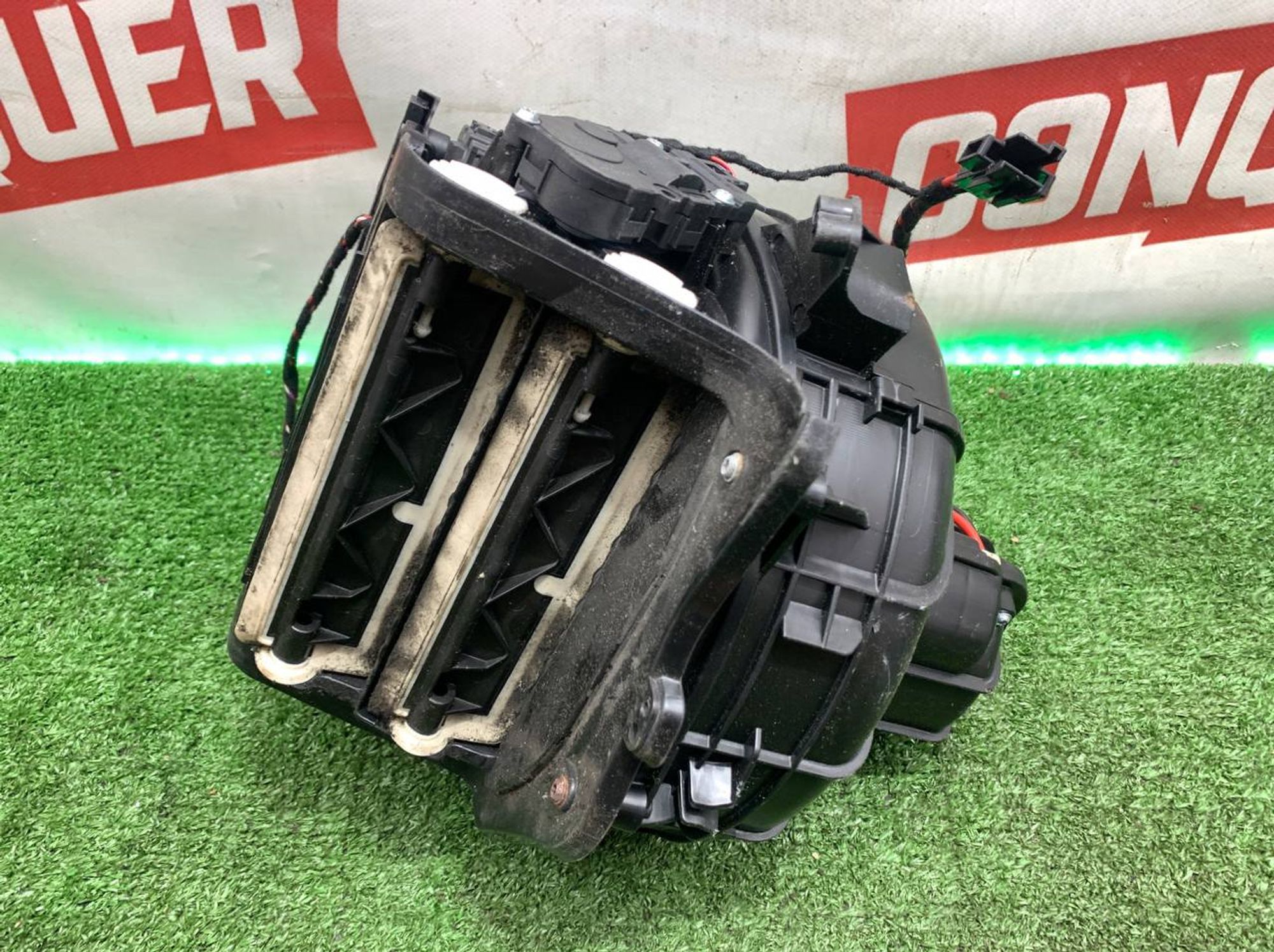 https://ycs.partsauto.market/partsauto-images/thmbs/userImages/h353NjtZg3VDP19b5HMt7LlpbQ93/part/396d6aa2-c7f8-437a-b0ae-920dc7a015c5_1720691747767.jpg