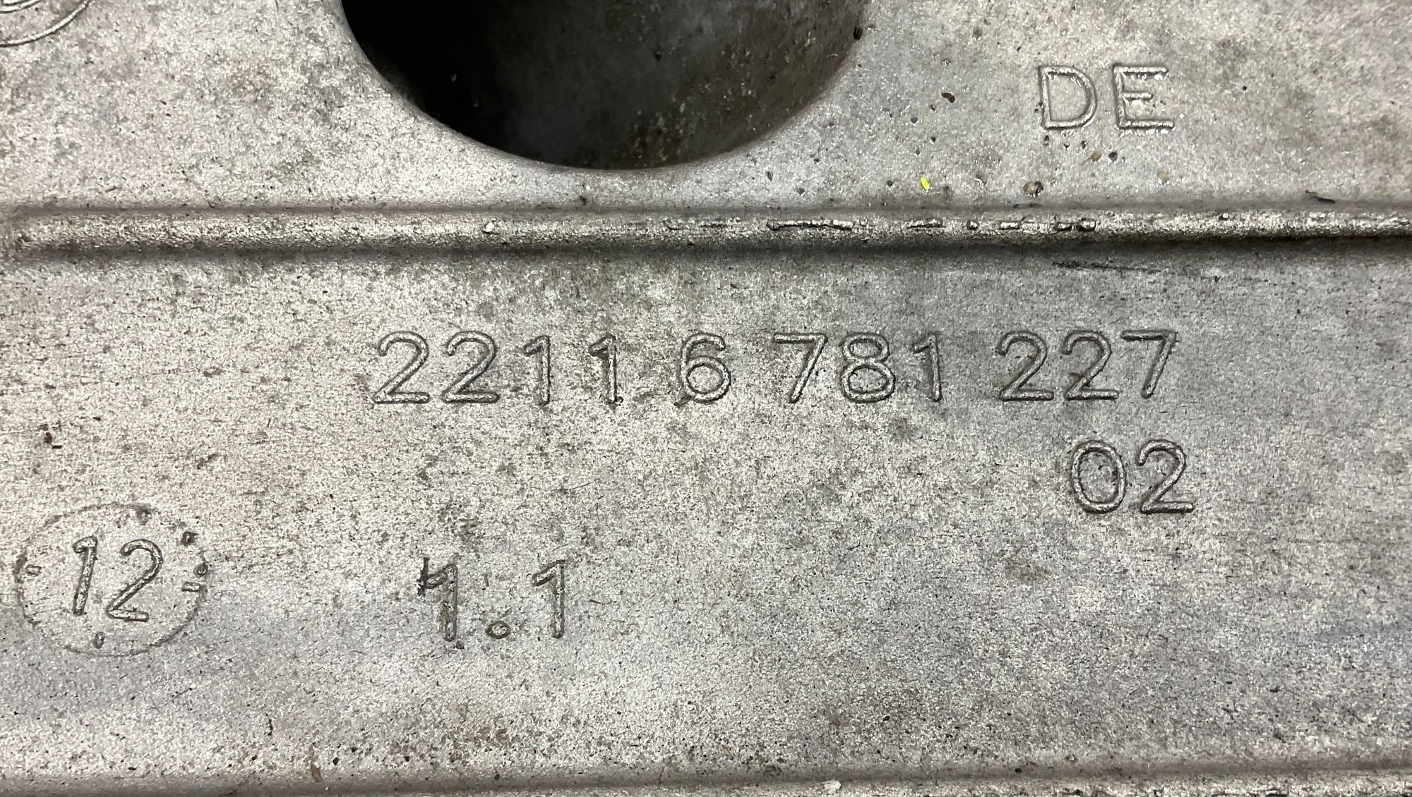 Кронштейн двигателя левый BMW 5 серия, F10/F11/F07 рестайлинг, 2000 рублей, Москва