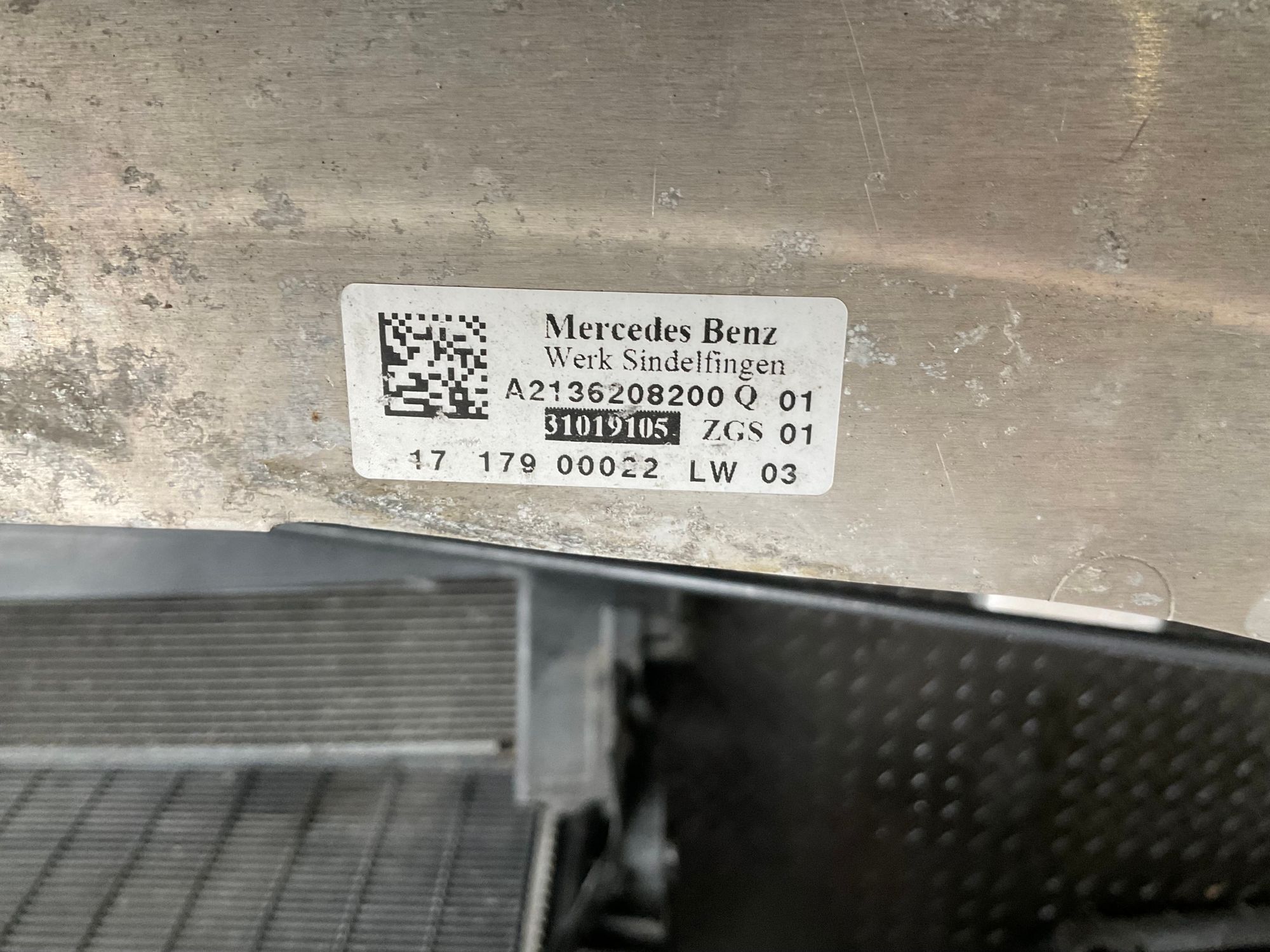 https://ycs.partsauto.market/partsauto-images/thmbs/userImages/h353NjtZg3VDP19b5HMt7LlpbQ93/part/39bc3005-a25b-424b-b725-4b8340b5f44e_1783952205993.jpg