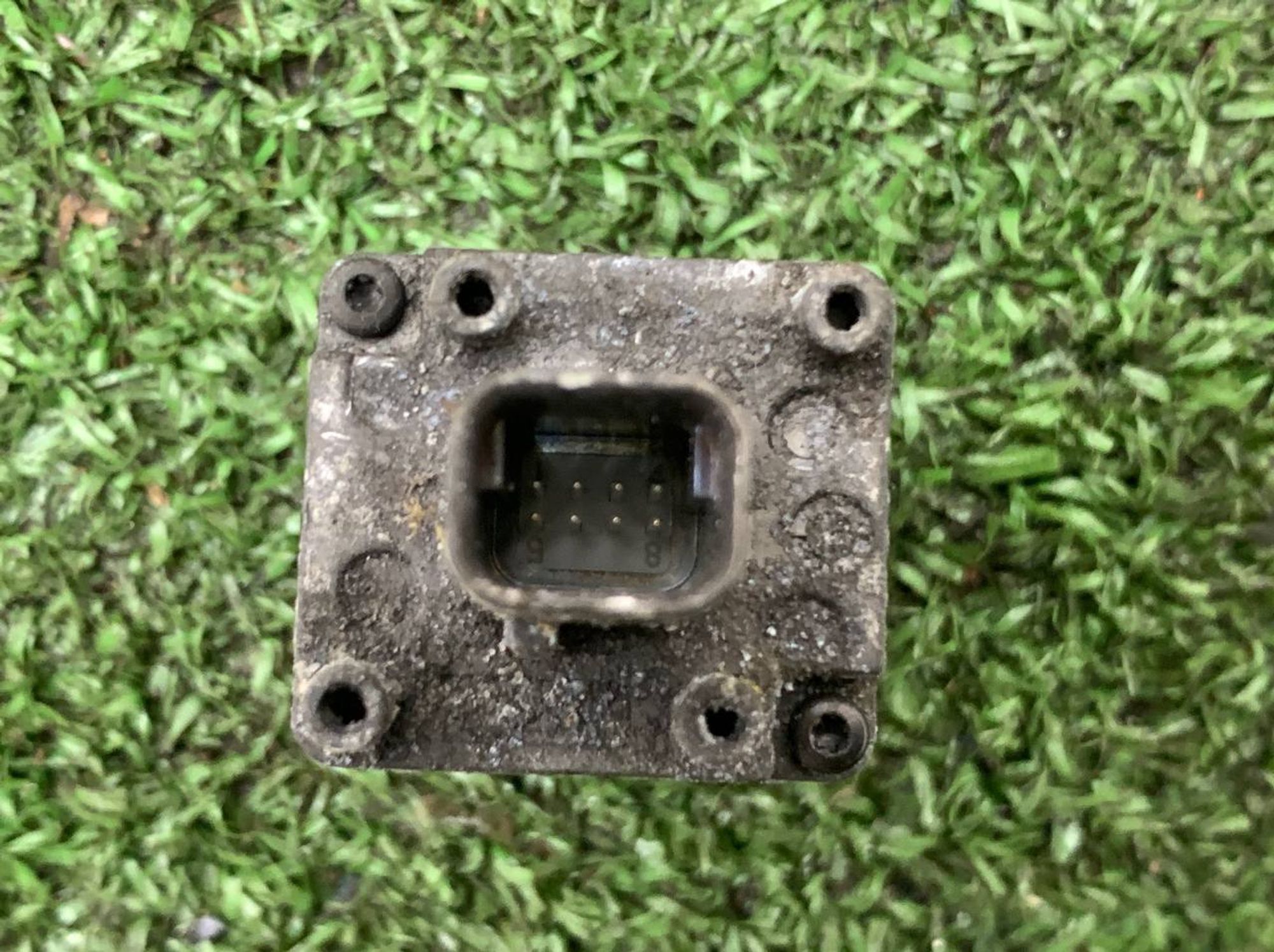 https://ycs.partsauto.market/partsauto-images/thmbs/userImages/h353NjtZg3VDP19b5HMt7LlpbQ93/part/39fb3d63-ede8-436b-8433-64c934bbf15d_1727084176943.jpg