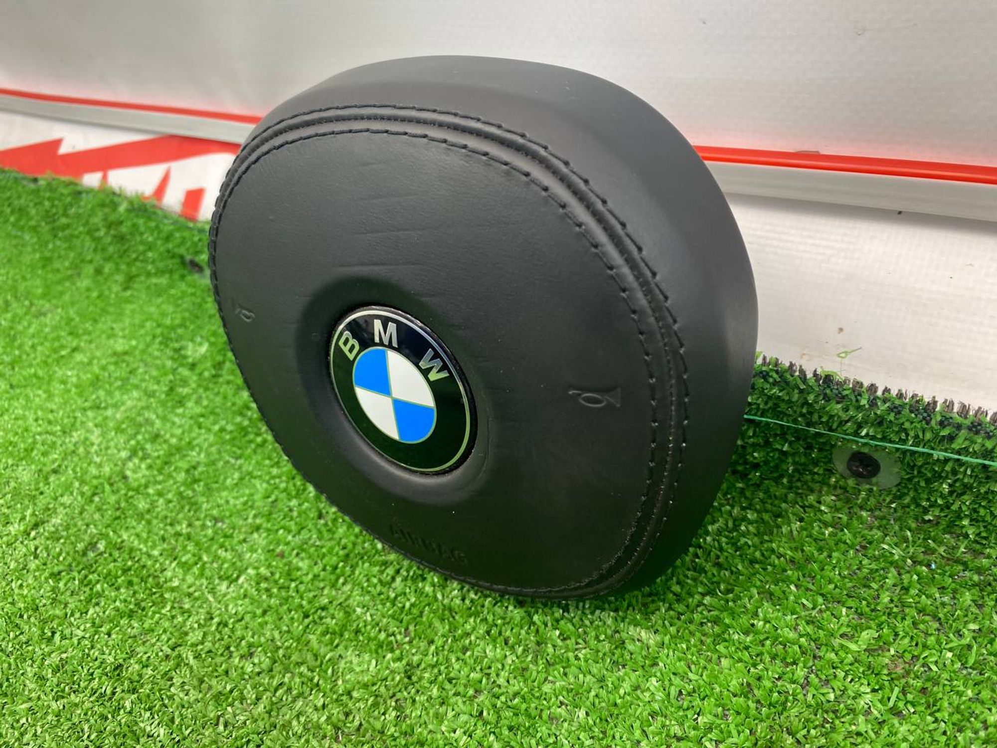 https://ycs.partsauto.market/partsauto-images/thmbs/userImages/h353NjtZg3VDP19b5HMt7LlpbQ93/part/3a0baa52-9533-4f6a-ac8a-c98527c07432_1746025638877.jpg