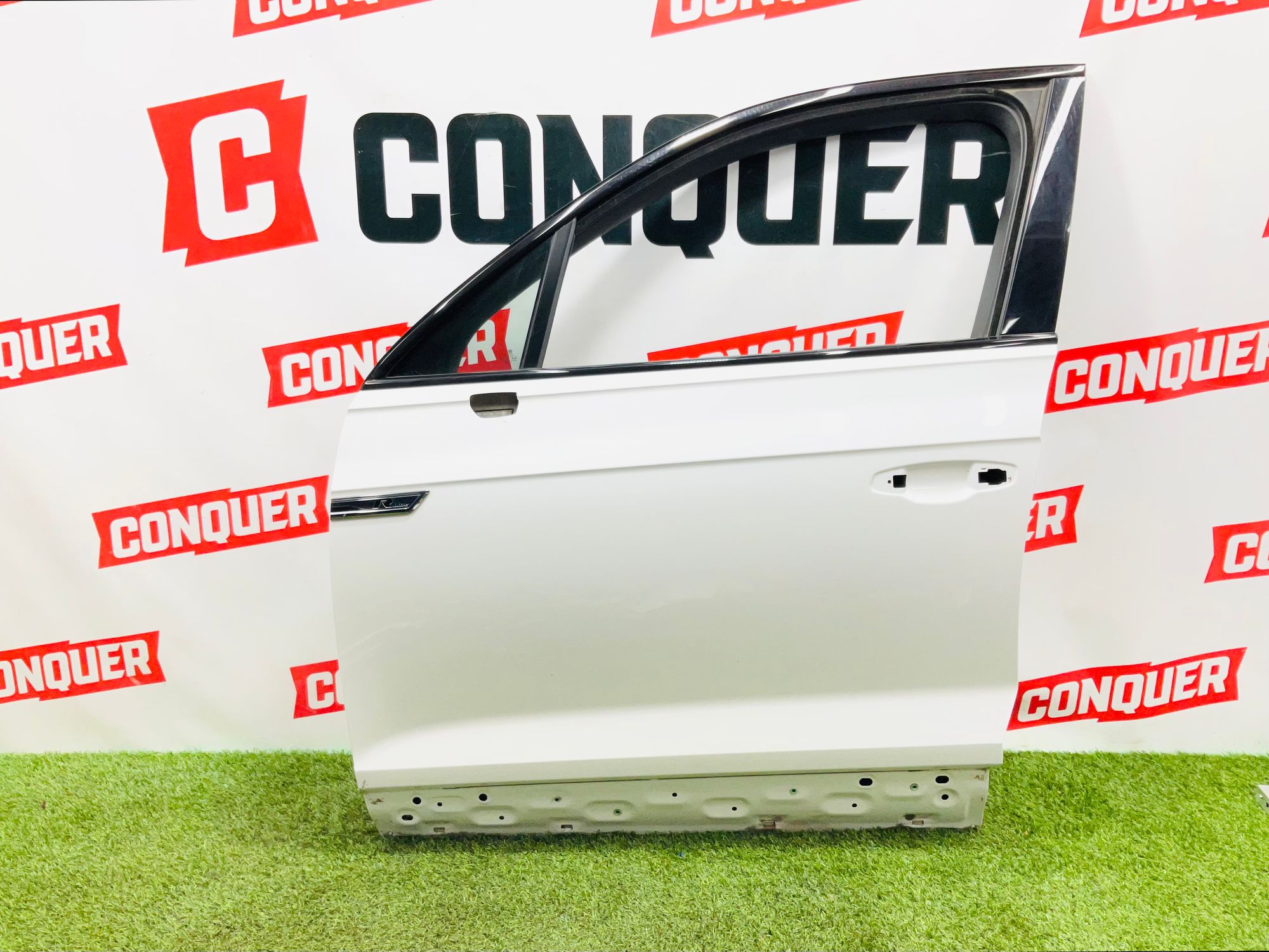 https://ycs.partsauto.market/partsauto-images/thmbs/userImages/h353NjtZg3VDP19b5HMt7LlpbQ93/part/3a2bc0d9-05bd-4e09-b13a-7e83086ed2fd_1786191898046.jpg