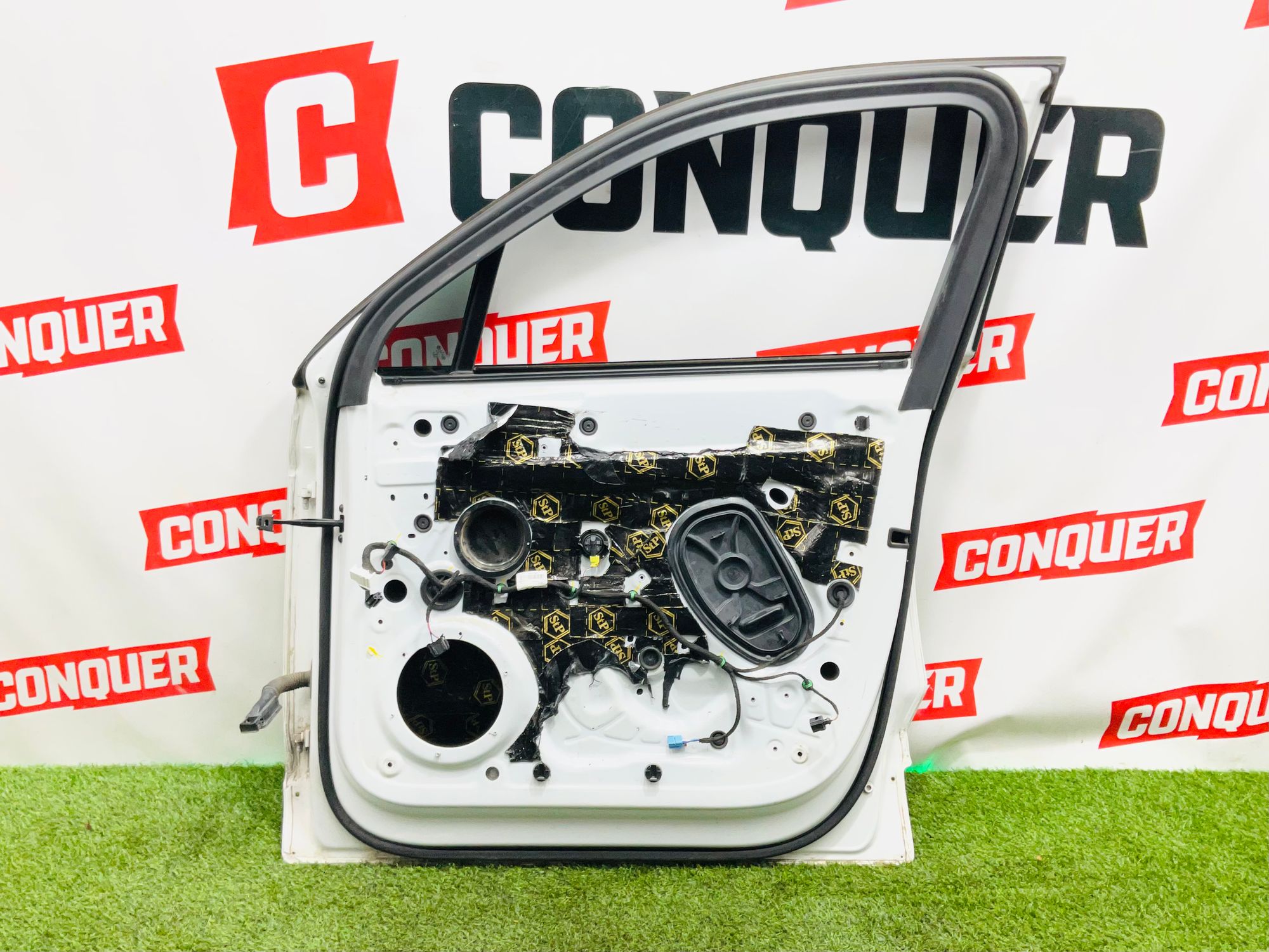 https://ycs.partsauto.market/partsauto-images/thmbs/userImages/h353NjtZg3VDP19b5HMt7LlpbQ93/part/3a42f814-d2b1-4962-bbb4-5786980aba9b_1786188885737.jpg