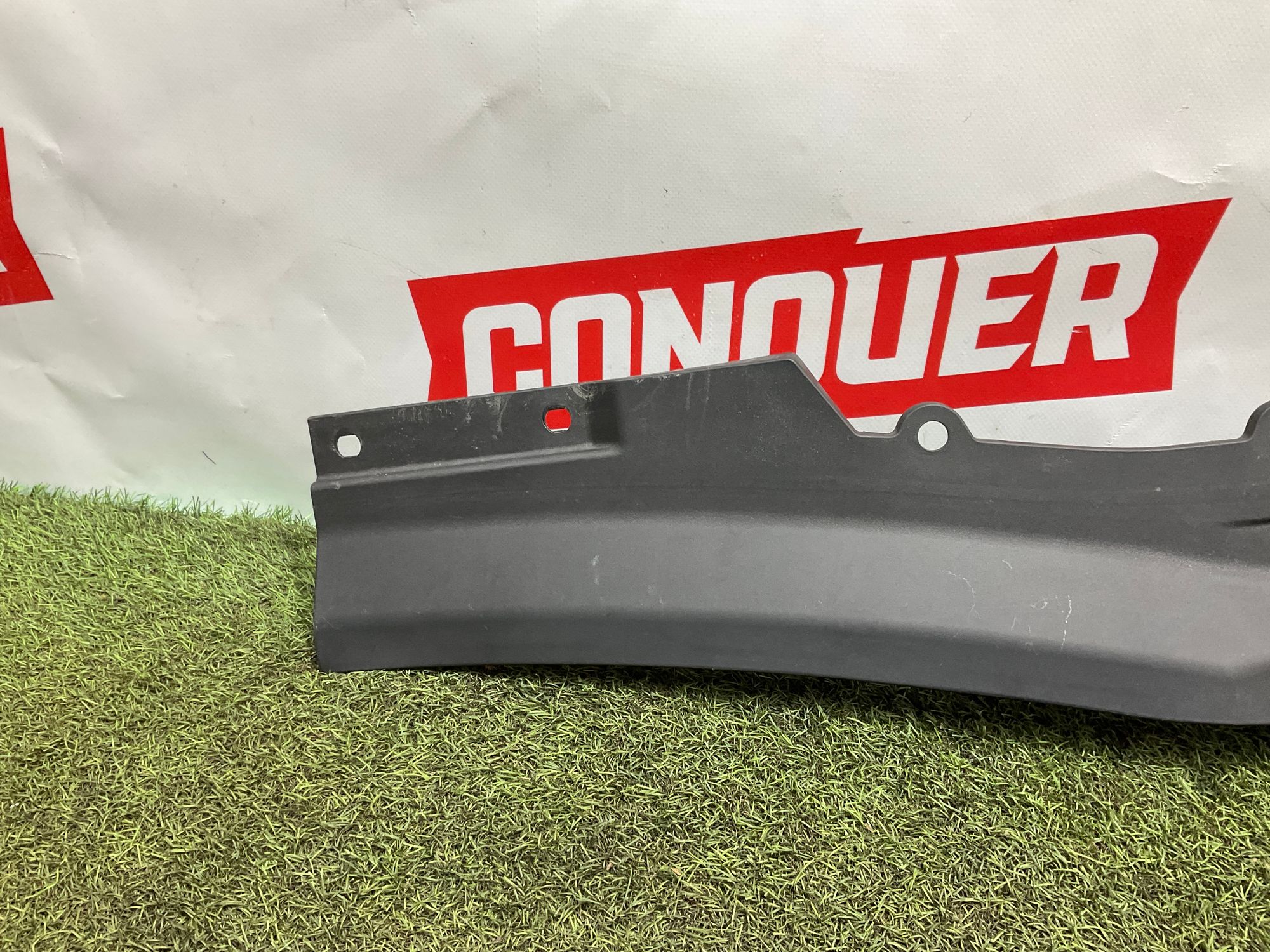 Накладка жабо правая Land Rover Defender II L663 2022, 9500 рублей, Москва